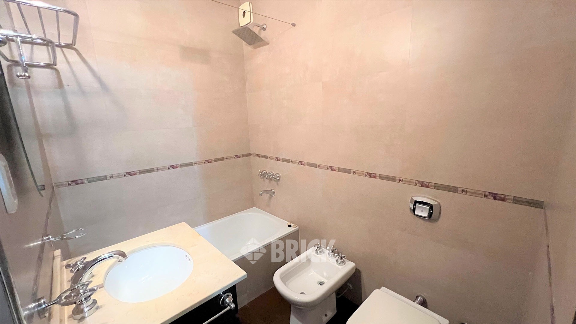 ACOYTE, AV. al 100 Piso 3 15