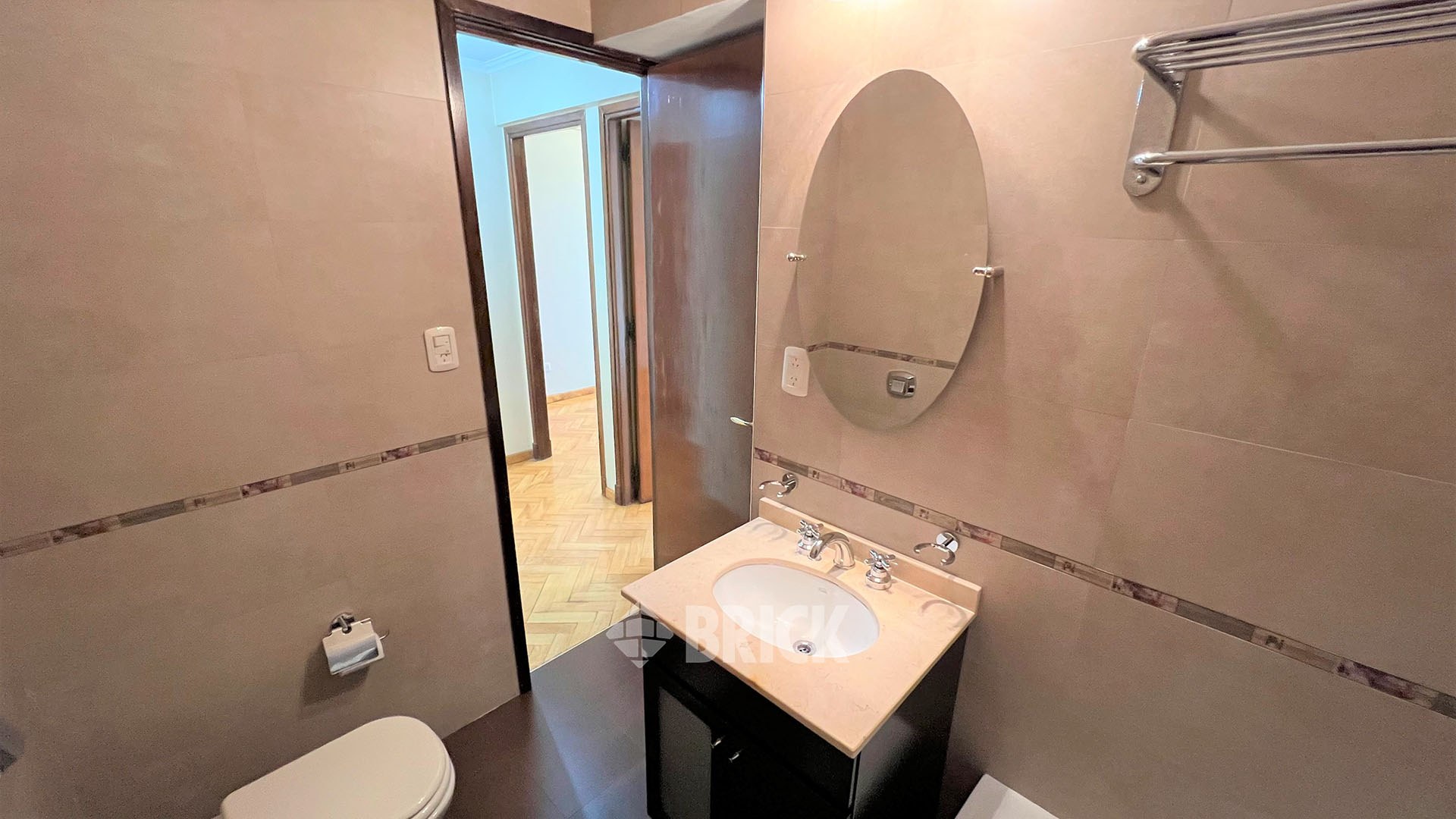 ACOYTE, AV. al 100 Piso 3 17