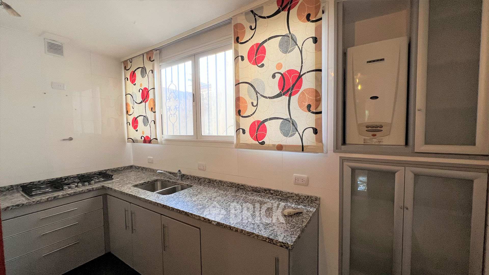 ACOYTE, AV. al 100 Piso 3 20