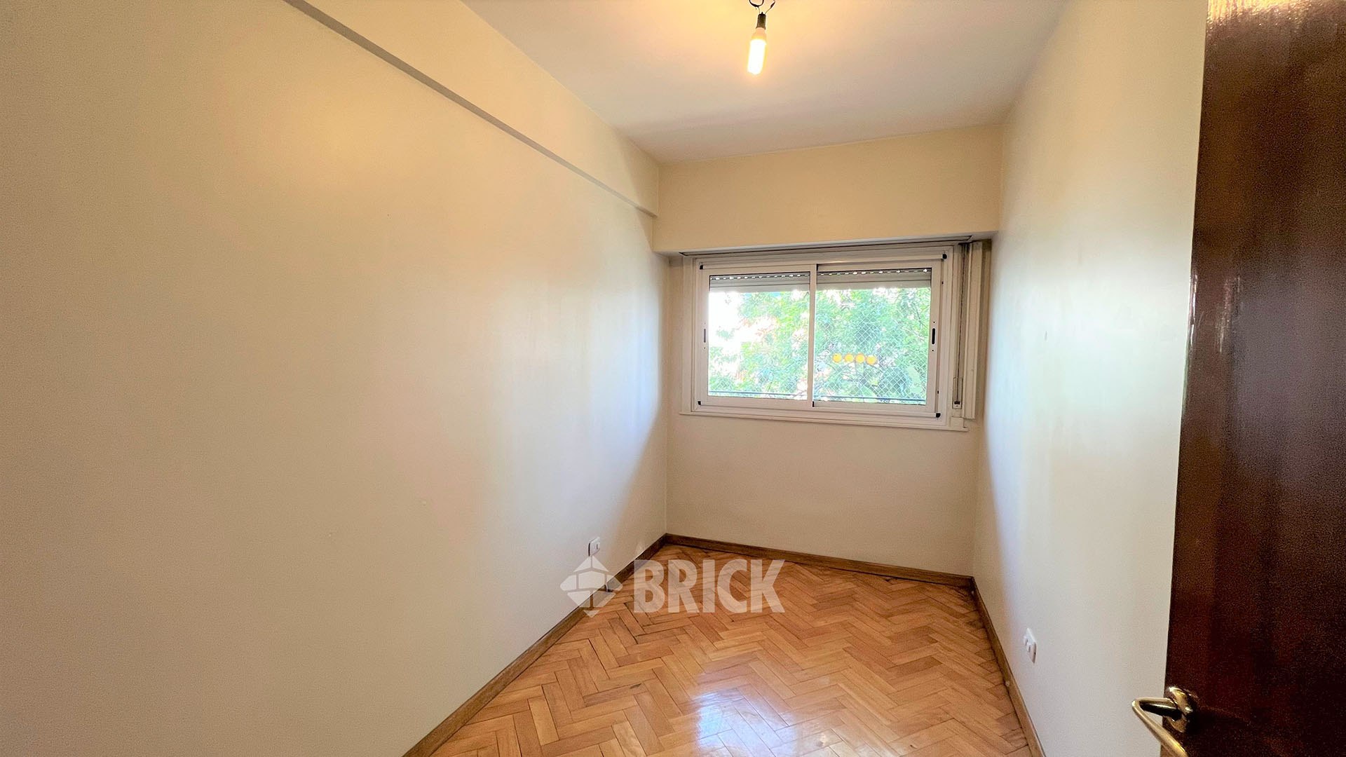 ACOYTE, AV. al 100 Piso 3 7