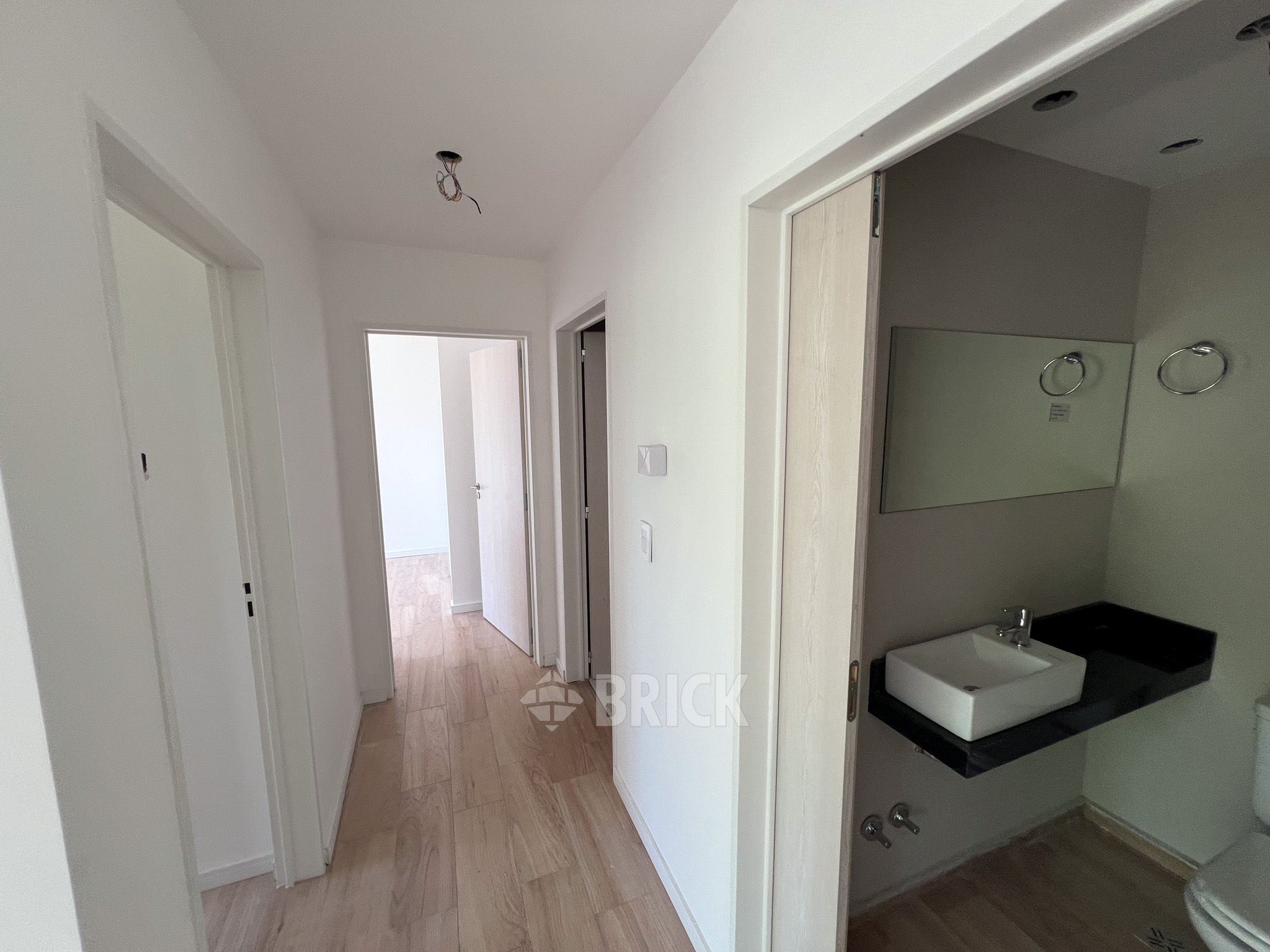 ALVAREZ, JULIAN al 700 Piso 6 13