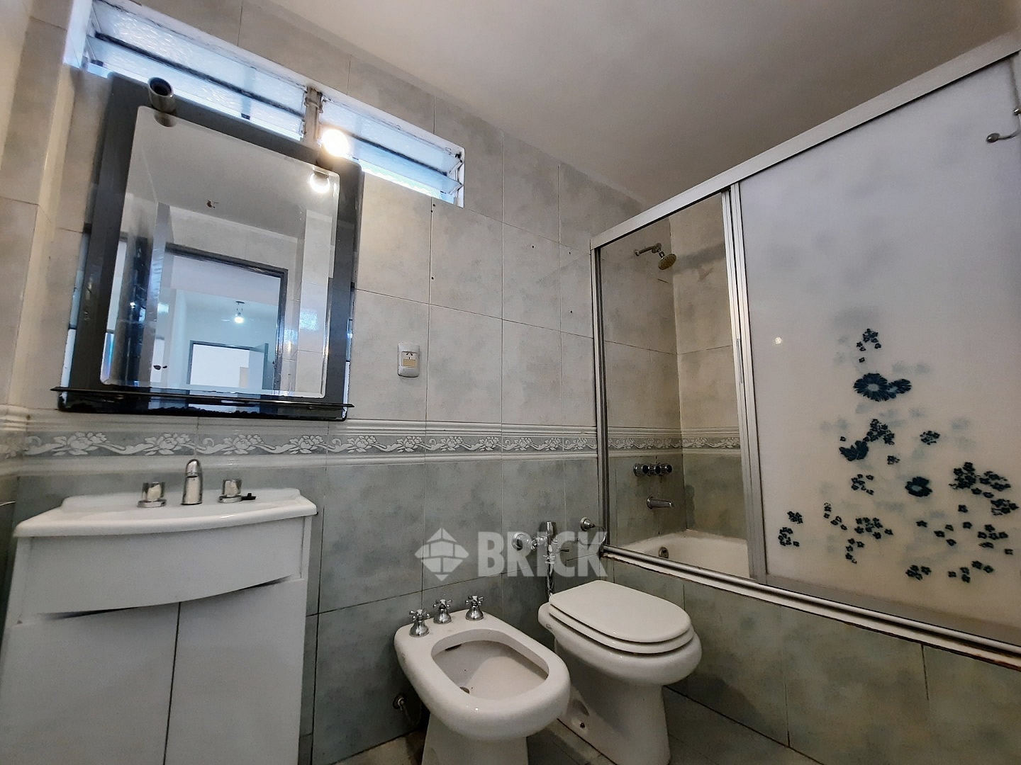 JUNCAL al 2400 Piso 11 12