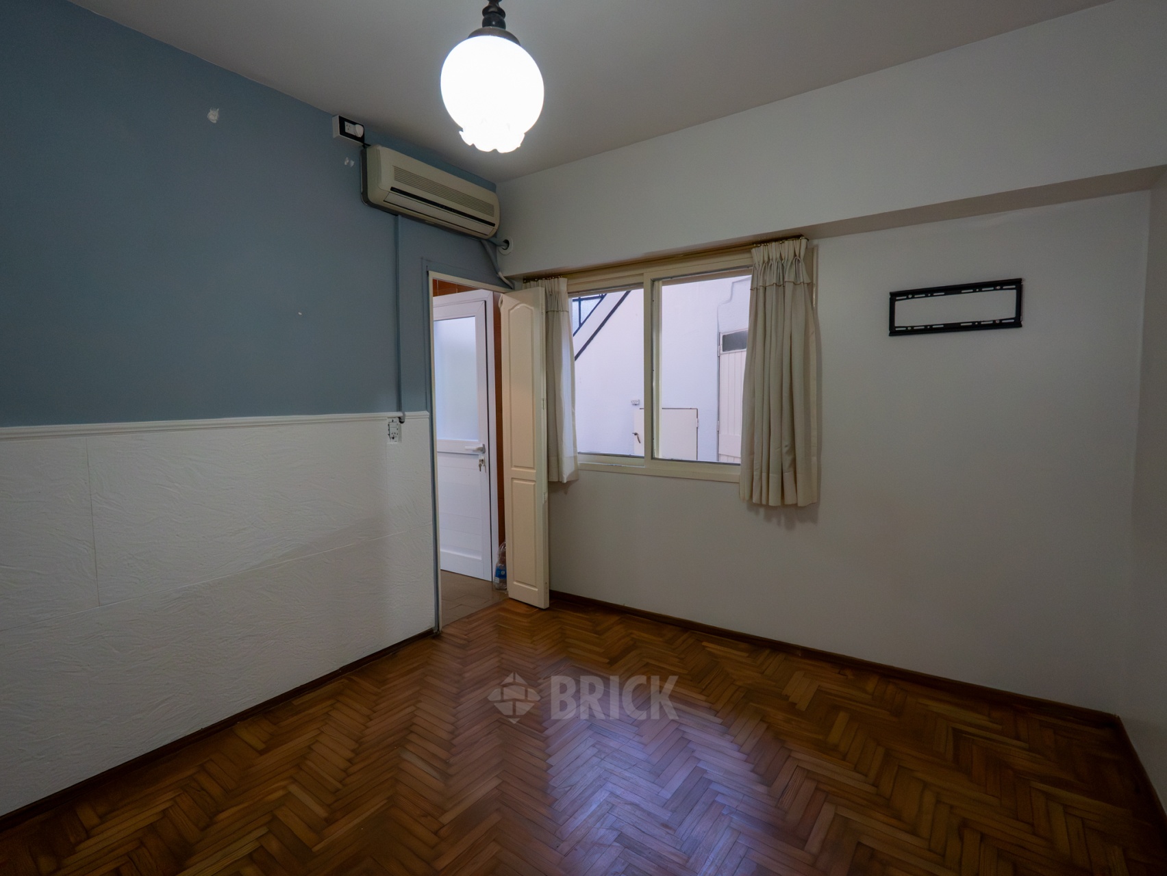 CUCHA CUCHA al 1700 Piso PB 13