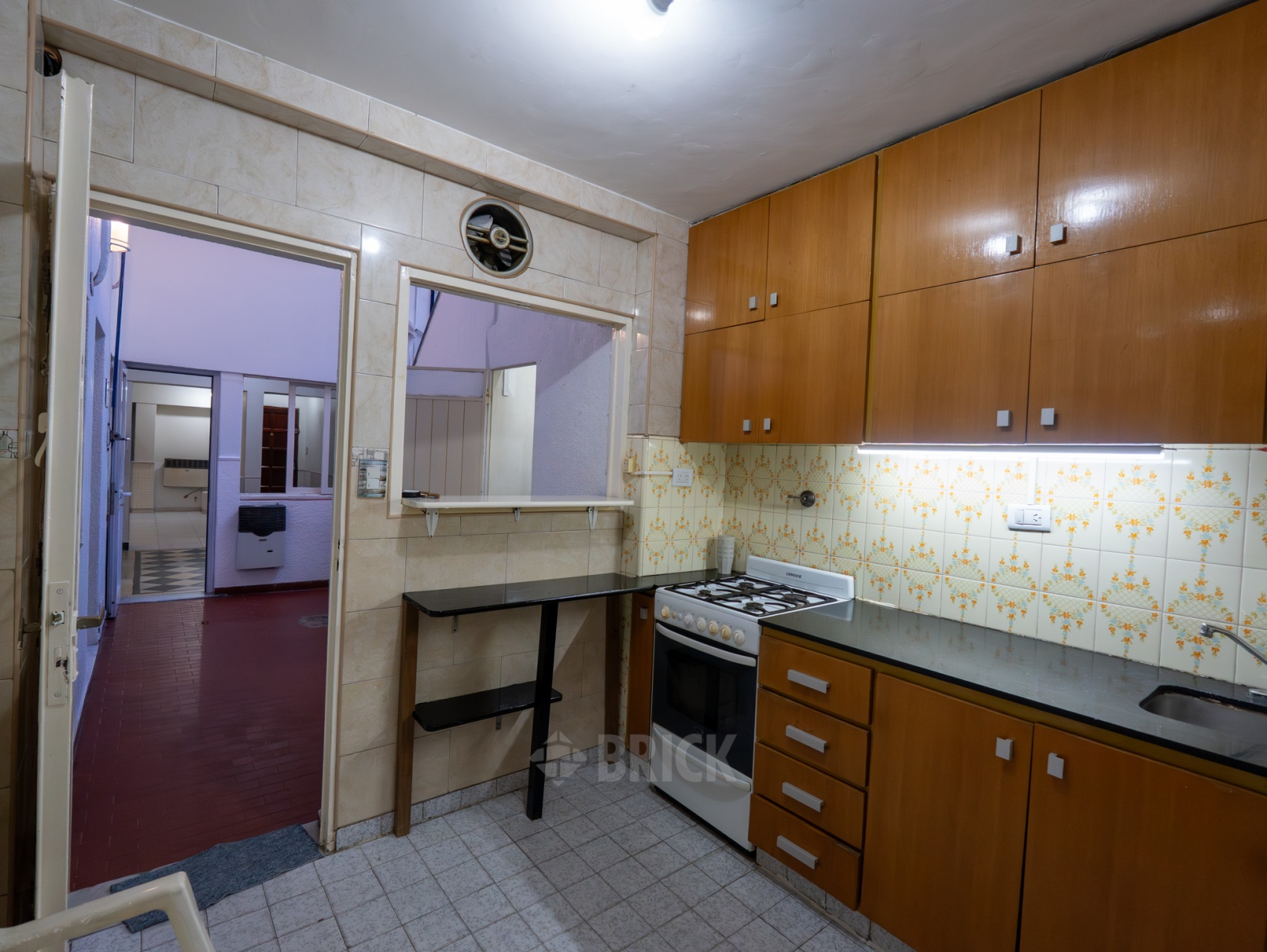 CUCHA CUCHA al 1700 Piso PB 18