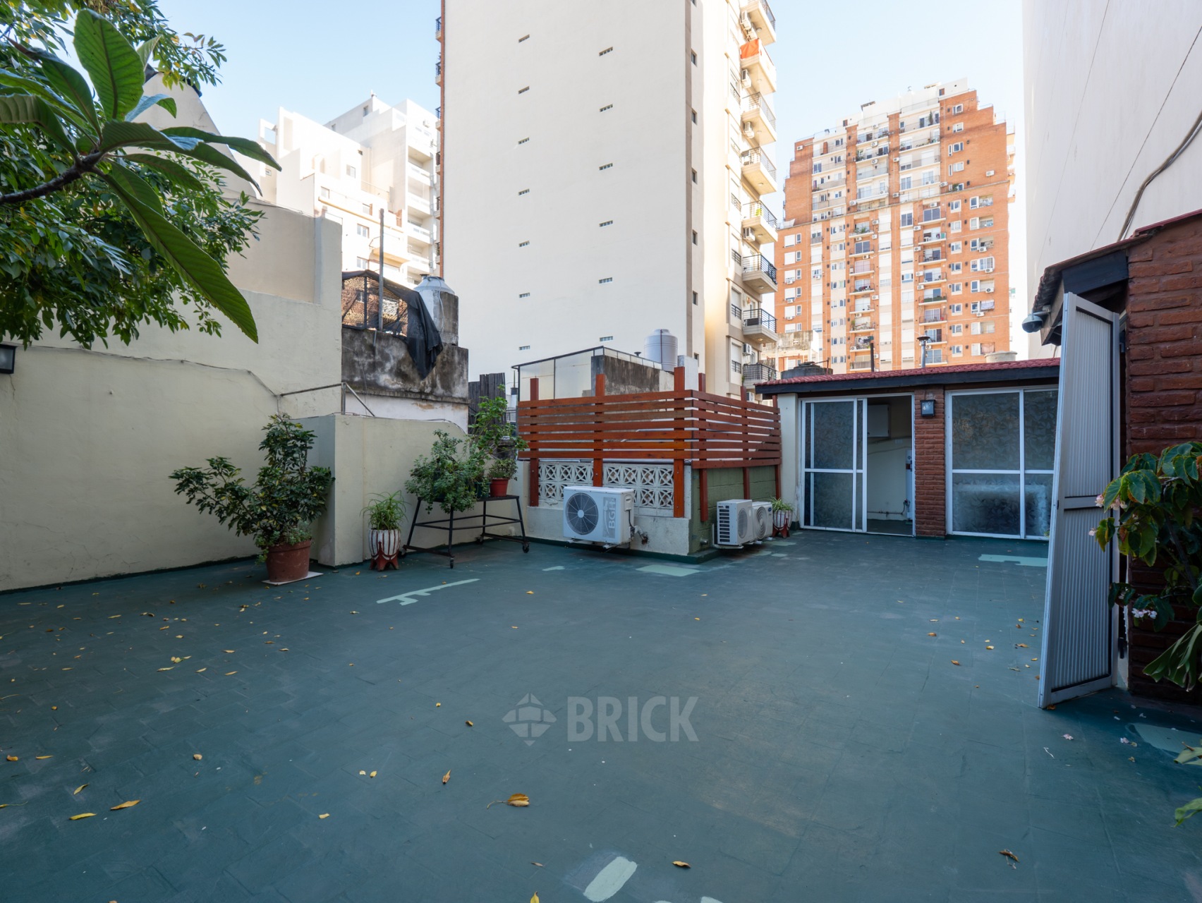 CUCHA CUCHA al 1700 Piso PB 24