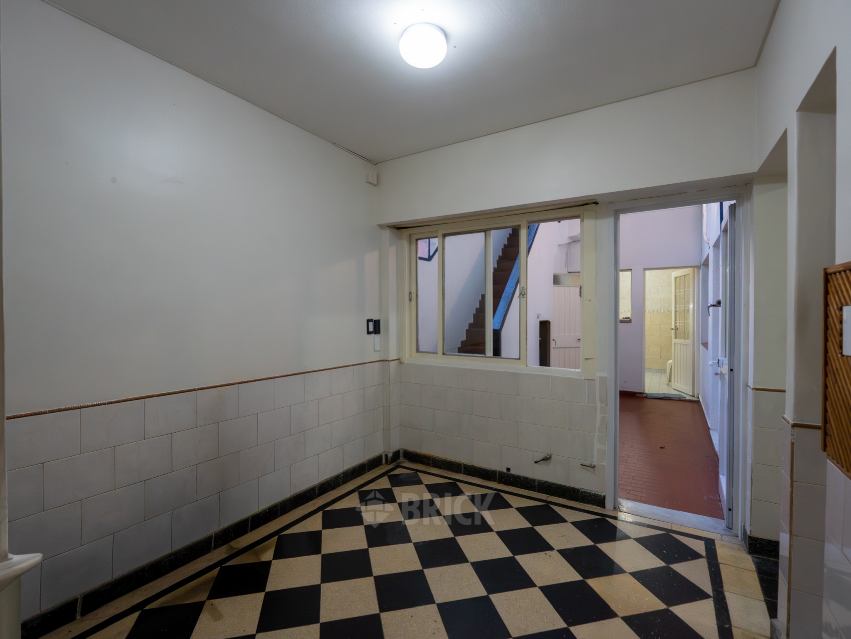 CUCHA CUCHA al 1700 Piso PB 5