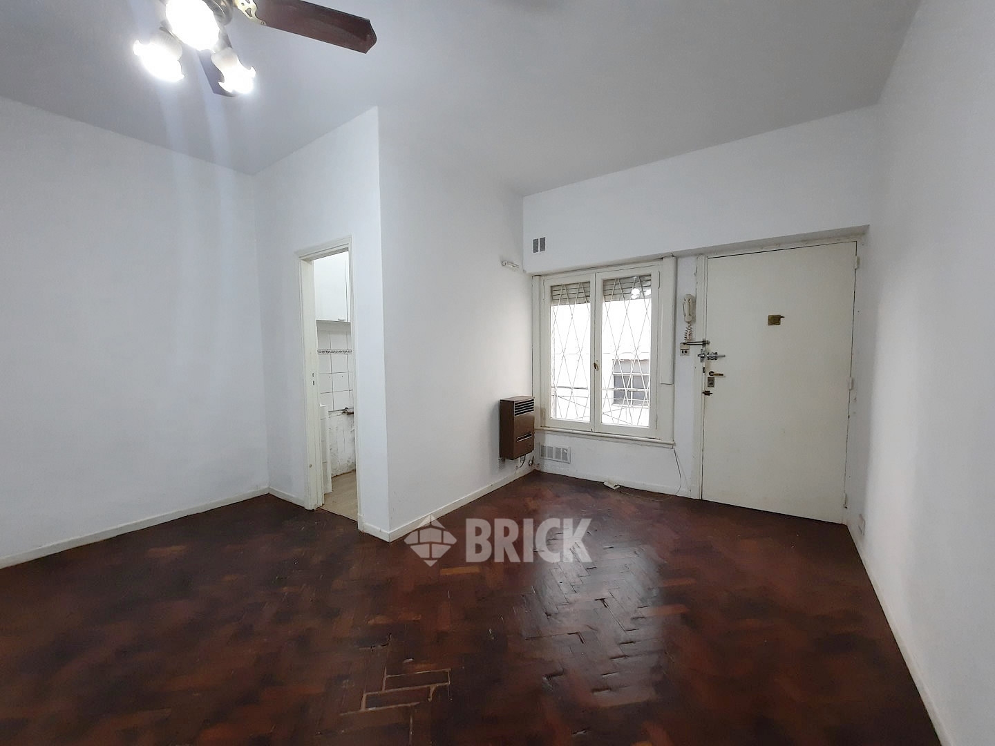 THAMES al 2300 Piso 3 1