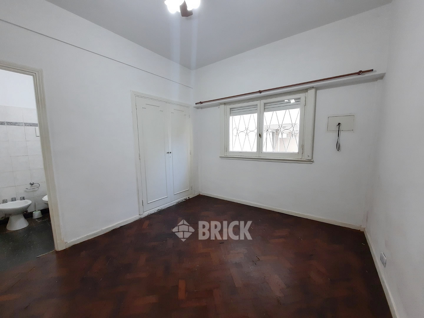 THAMES al 2300 Piso 3 11