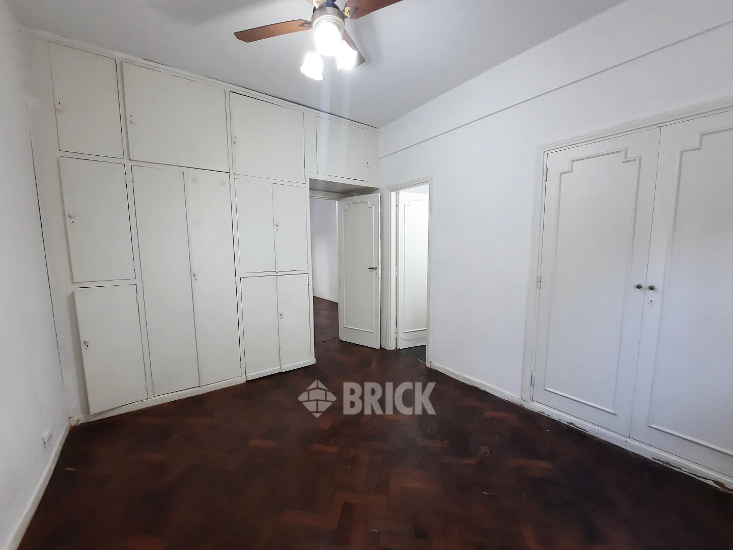 THAMES al 2300 Piso 3 13