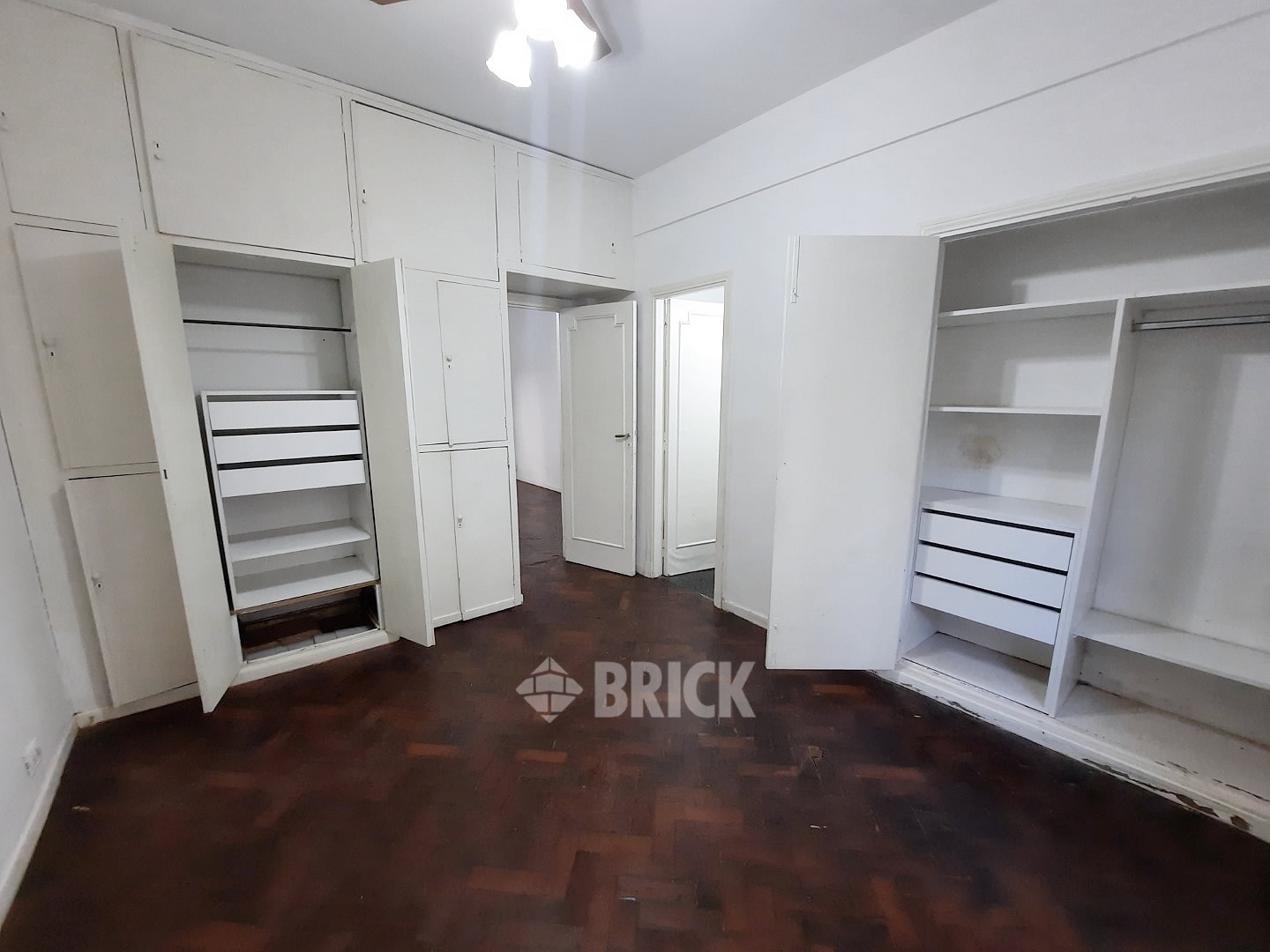 THAMES al 2300 Piso 3 14