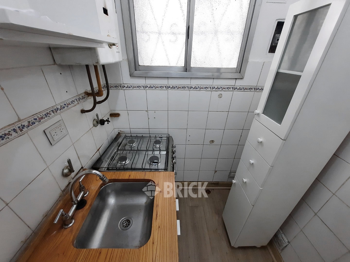 THAMES al 2300 Piso 3 16