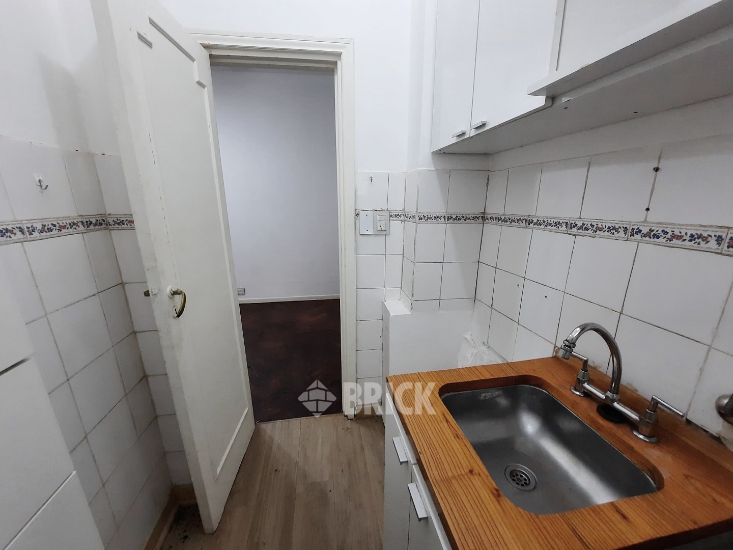 THAMES al 2300 Piso 3 17