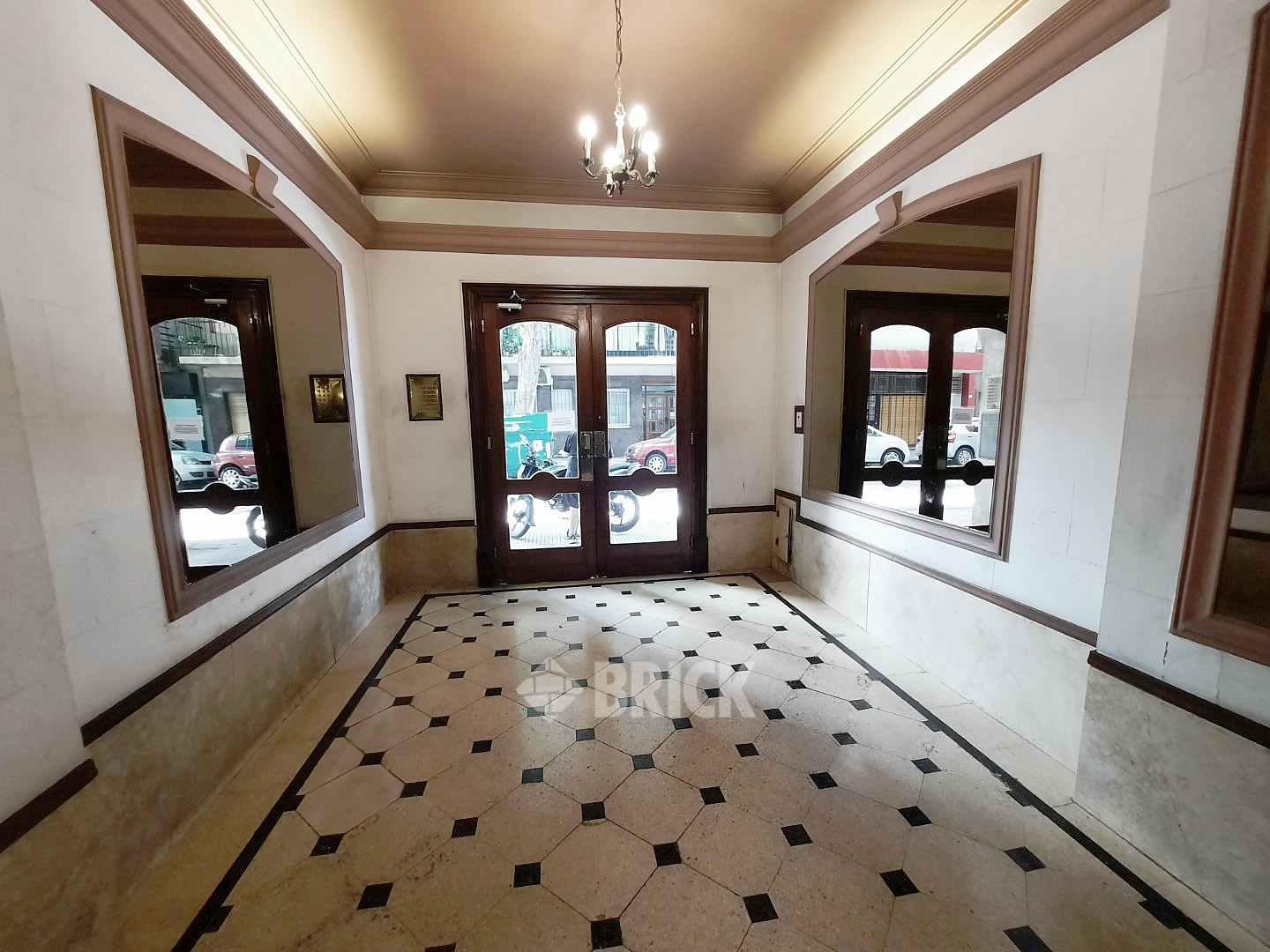 THAMES al 2300 Piso 3 18