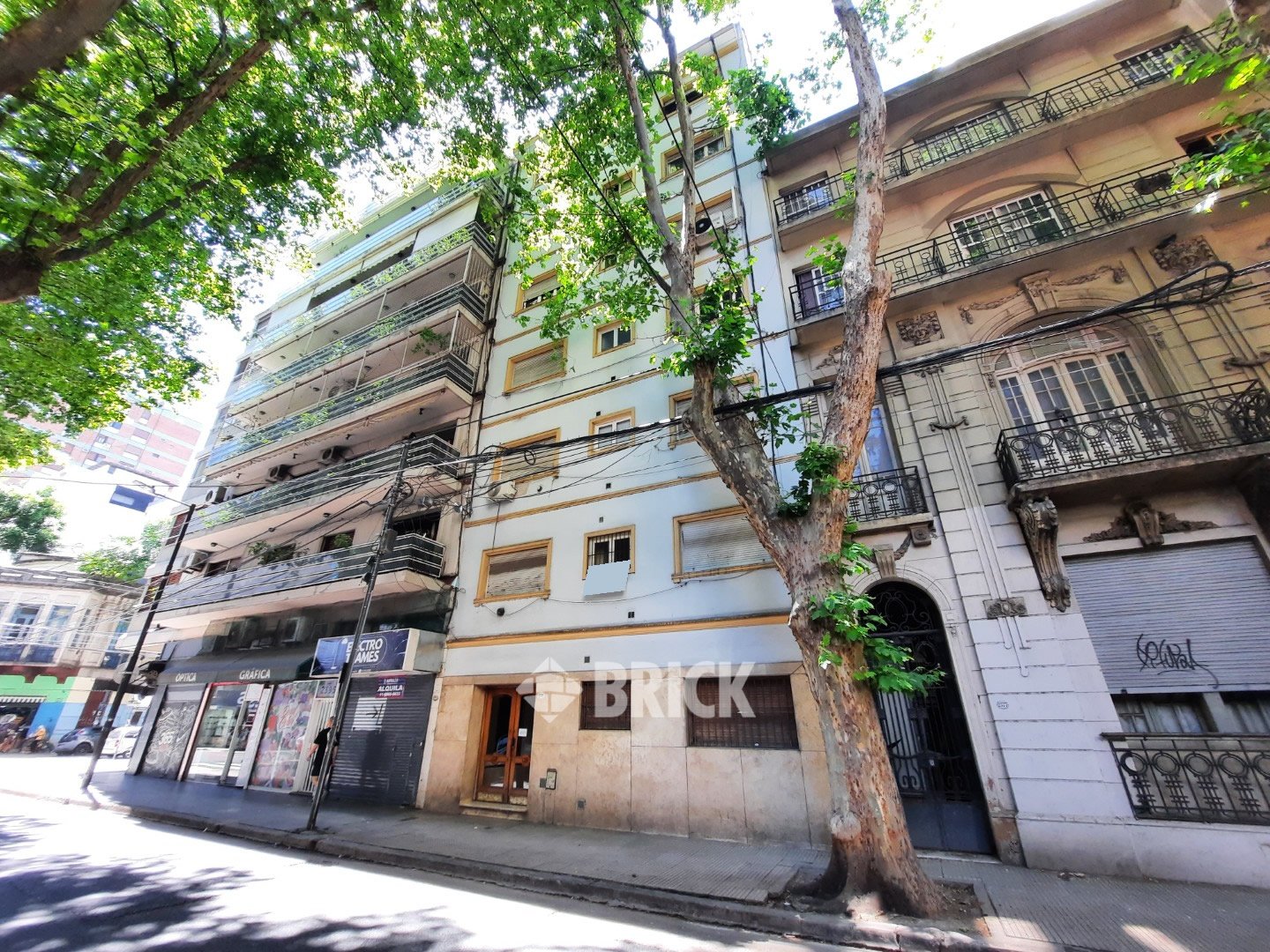 THAMES al 2300 Piso 3 24