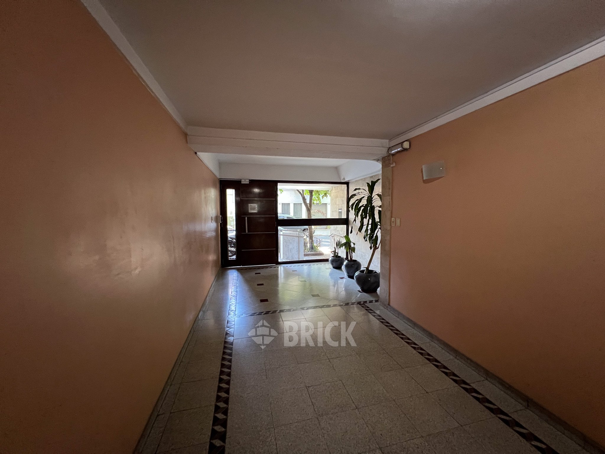 FRANKLIN al 2000 Piso 3 12