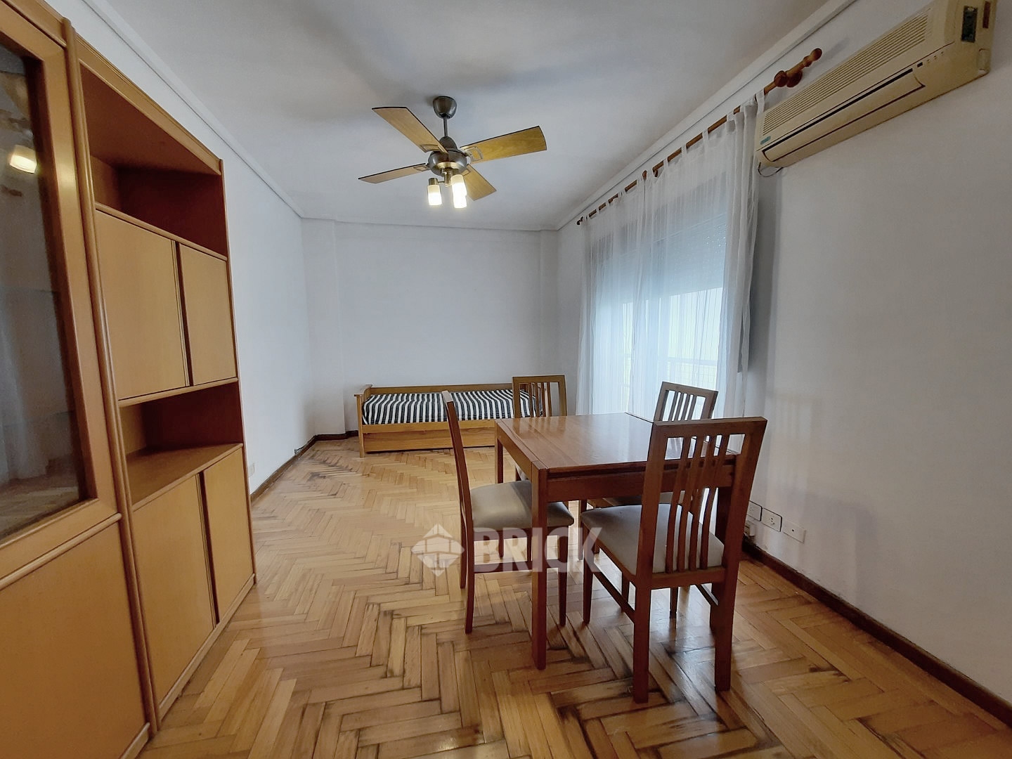 CASEROS, AV. al 3200 Piso 9 1