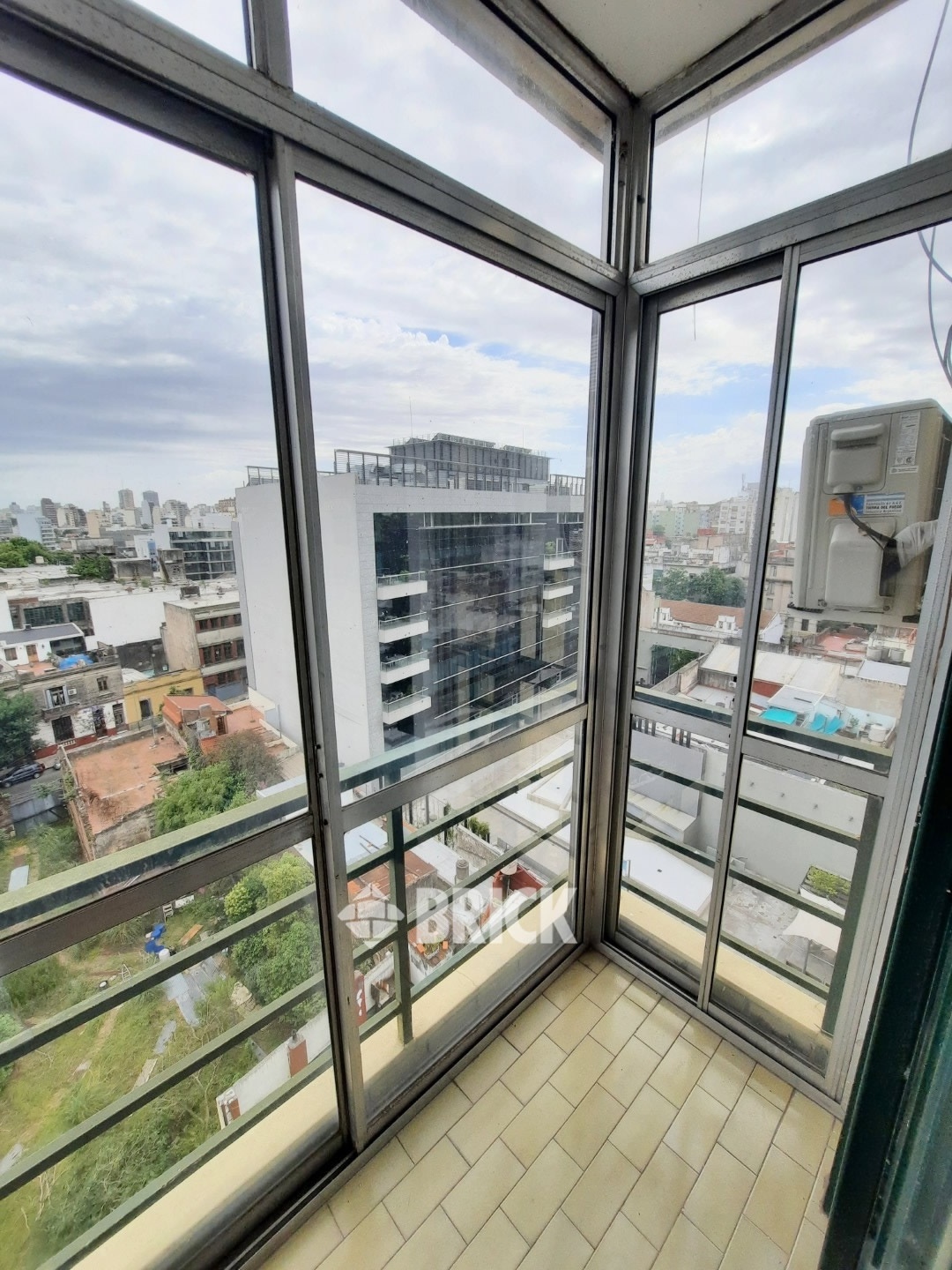 CASEROS, AV. al 3200 Piso 9 13