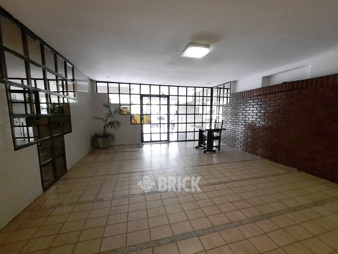 CASEROS, AV. al 3200 Piso 9 24