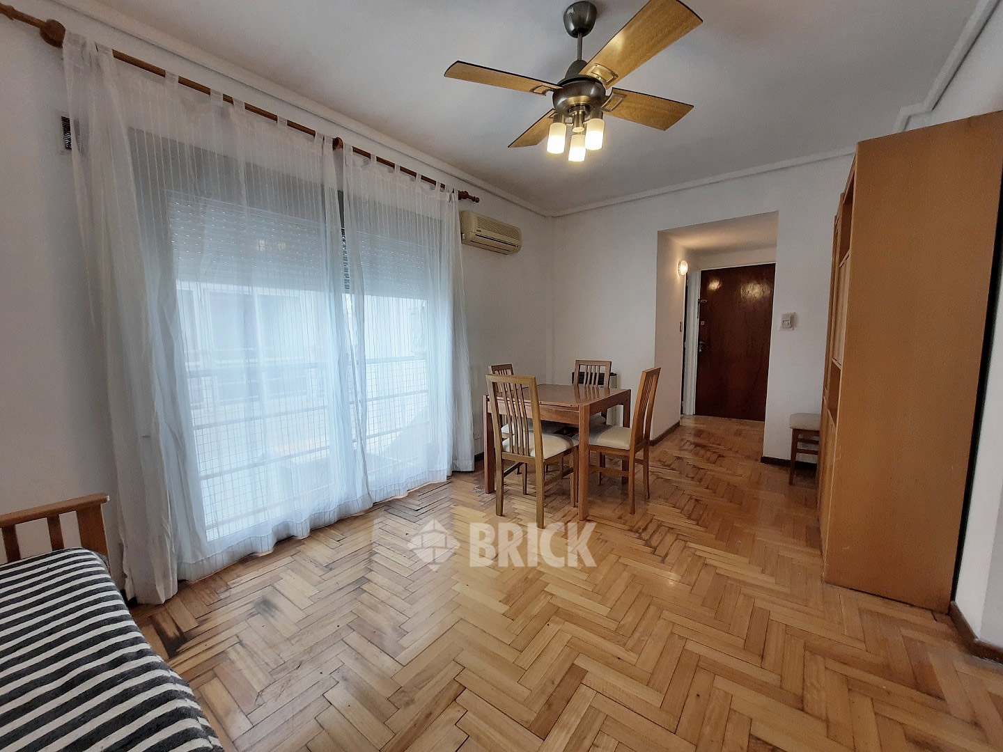 CASEROS, AV. al 3200 Piso 9 6