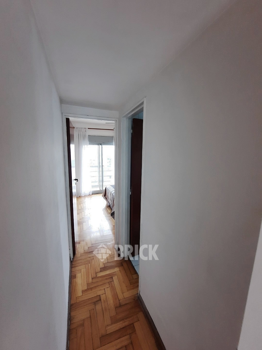 CASEROS, AV. al 3200 Piso 9 8