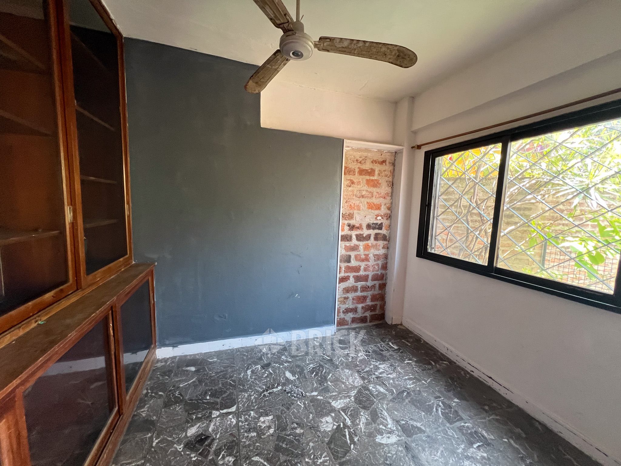 MARTINEZ, ENRIQUE al 700 Piso PB 5