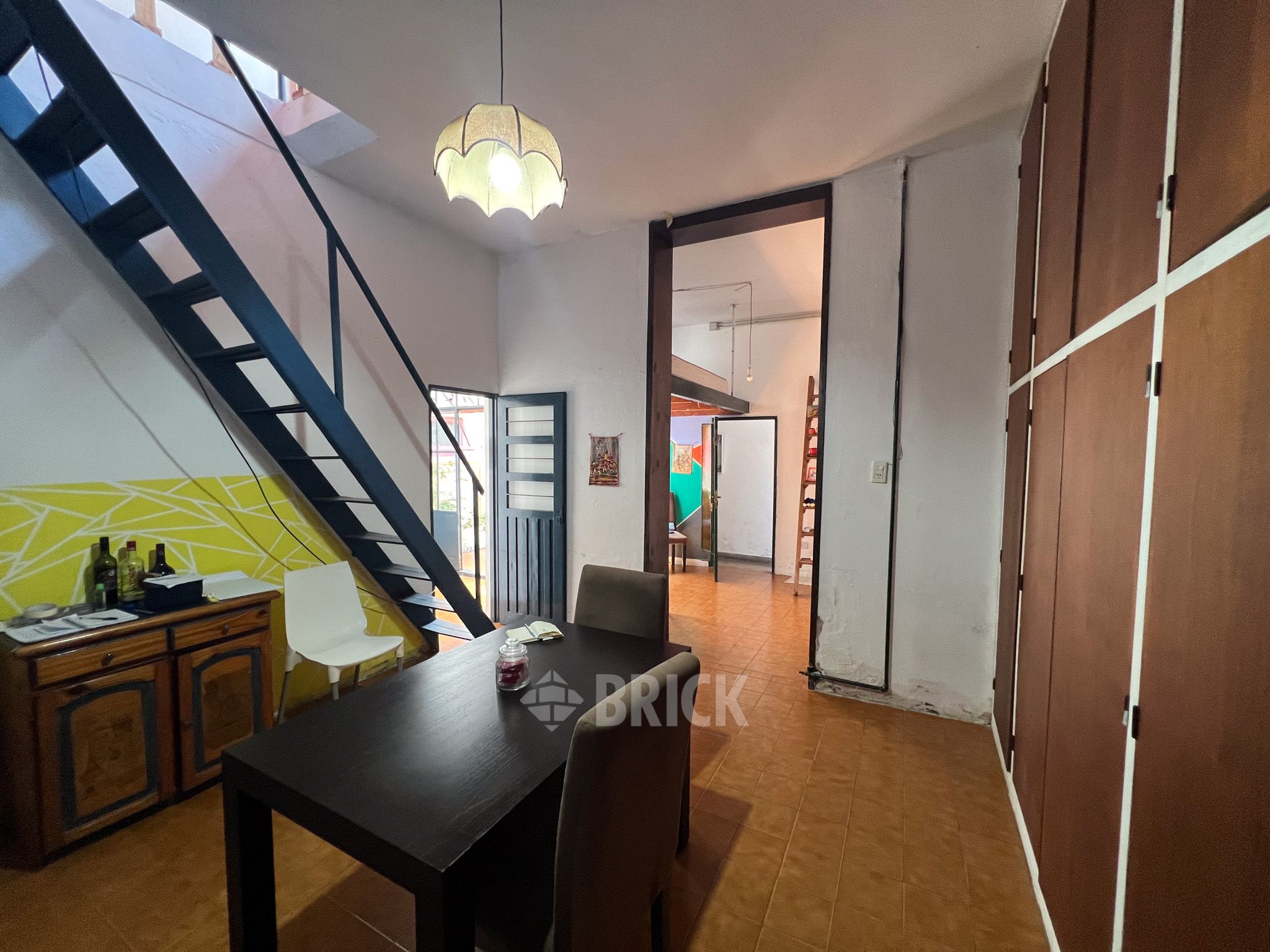 MARTINEZ, ENRIQUE al 700 Piso PB 8