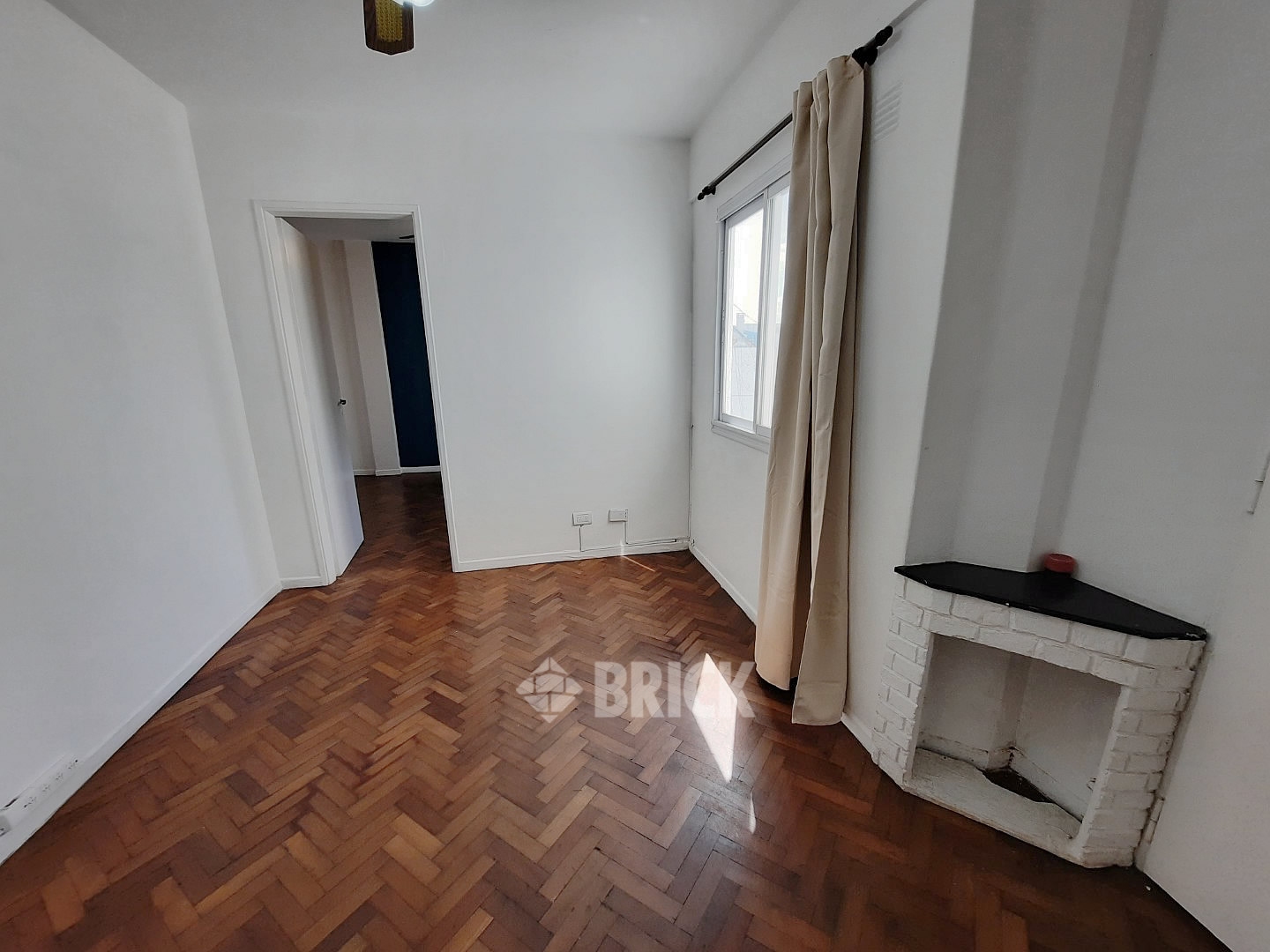 GALLARDO, ANGEL, AV. al 900 Piso 9 4