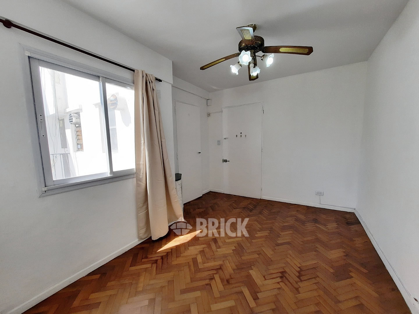 GALLARDO, ANGEL, AV. al 900 Piso 9 5