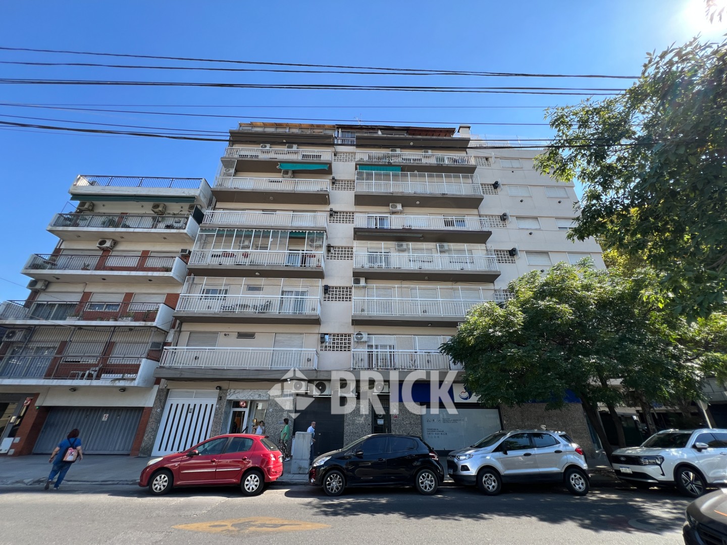 LAMARCA, EMILIO al 3300 Piso 2 14