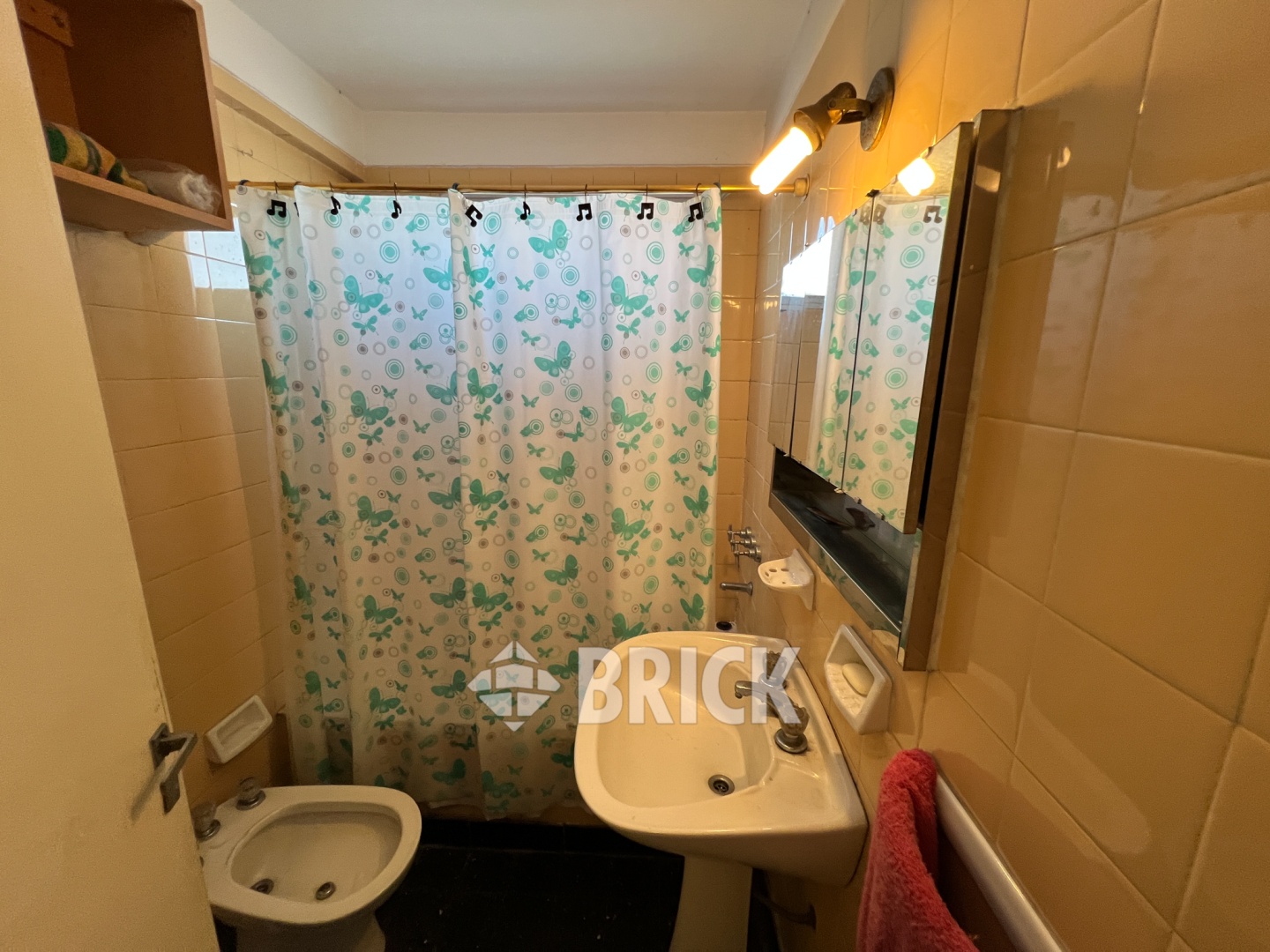 LAMARCA, EMILIO al 3300 Piso 2 6