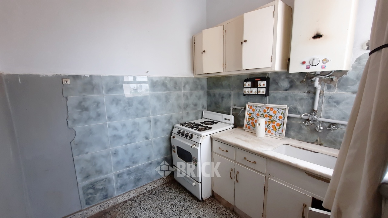 SOLIS al 1000 Piso 5 24