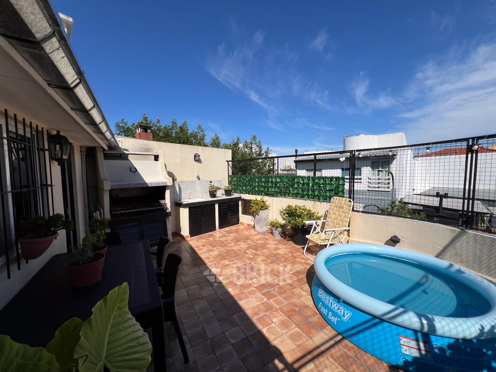 COMBATIENTES DE MALVINAS, AV. al 3700 Piso 1 25