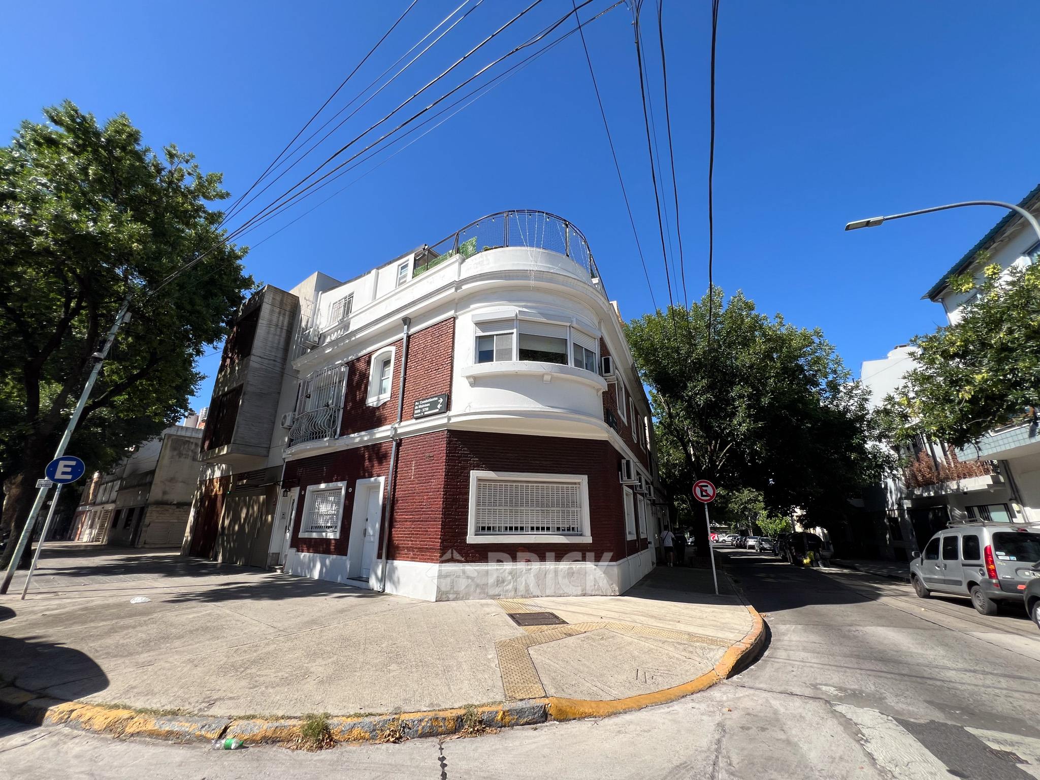 COMBATIENTES DE MALVINAS, AV. al 3700 Piso 1 30