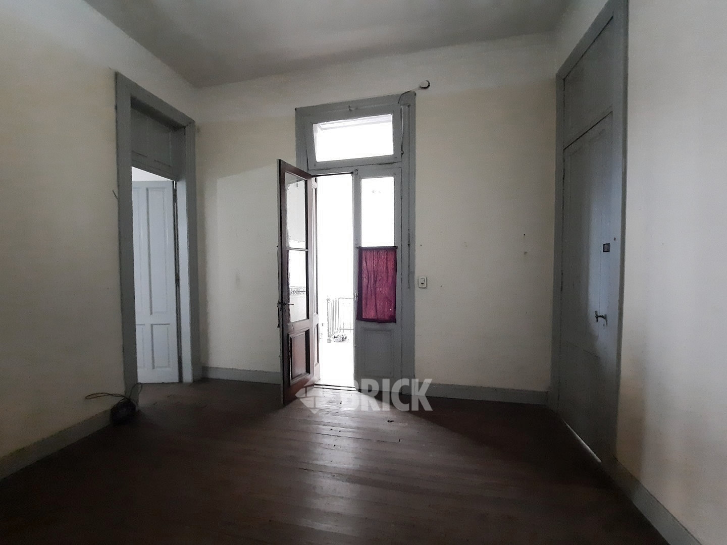 ALVAREZ THOMAS, AV. al 700 44