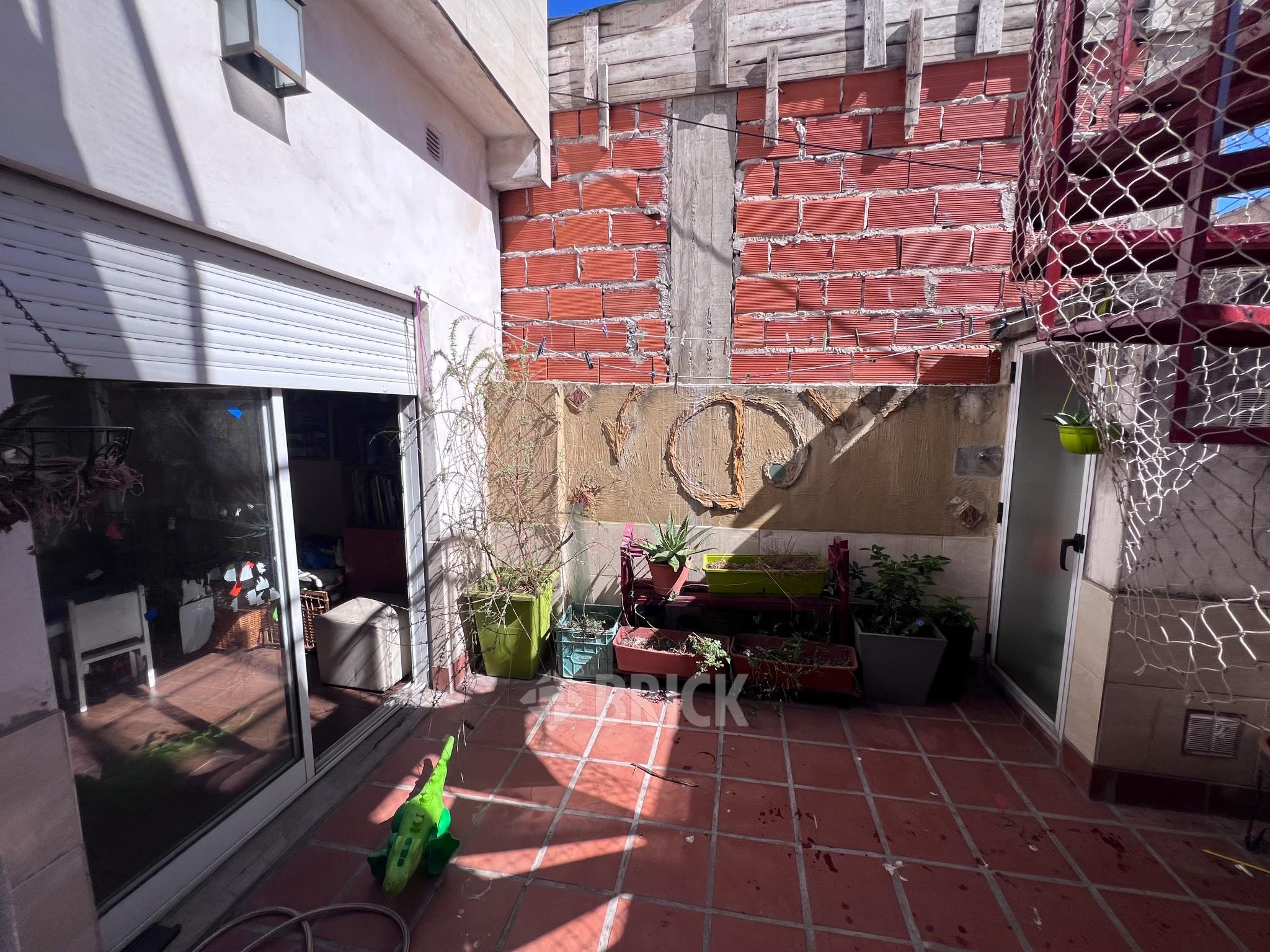 PRIMERA JUNTA al 3800 Piso PB 19