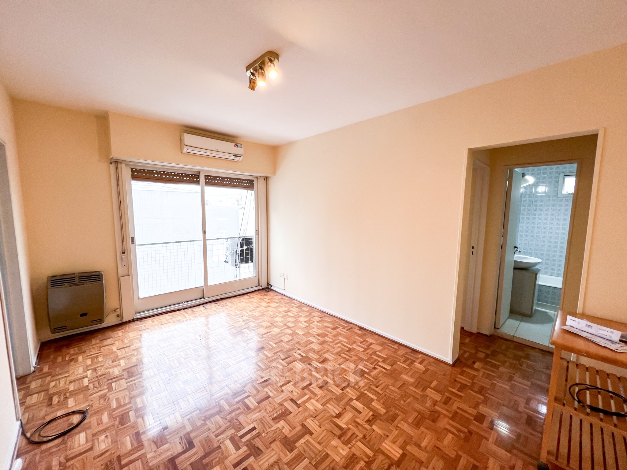 ACUÑA DE FIGUEROA al 1300 Piso 7 1