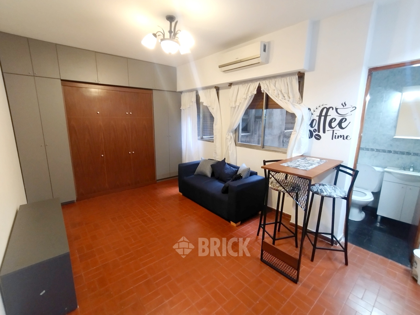 SUIPACHA al 600 Piso 2 1