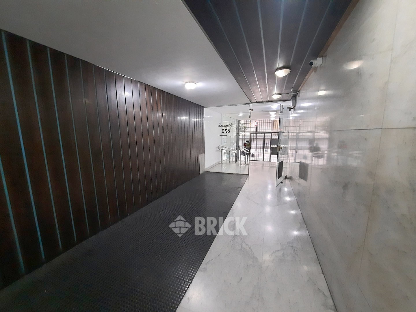 SUIPACHA al 600 Piso 2 13