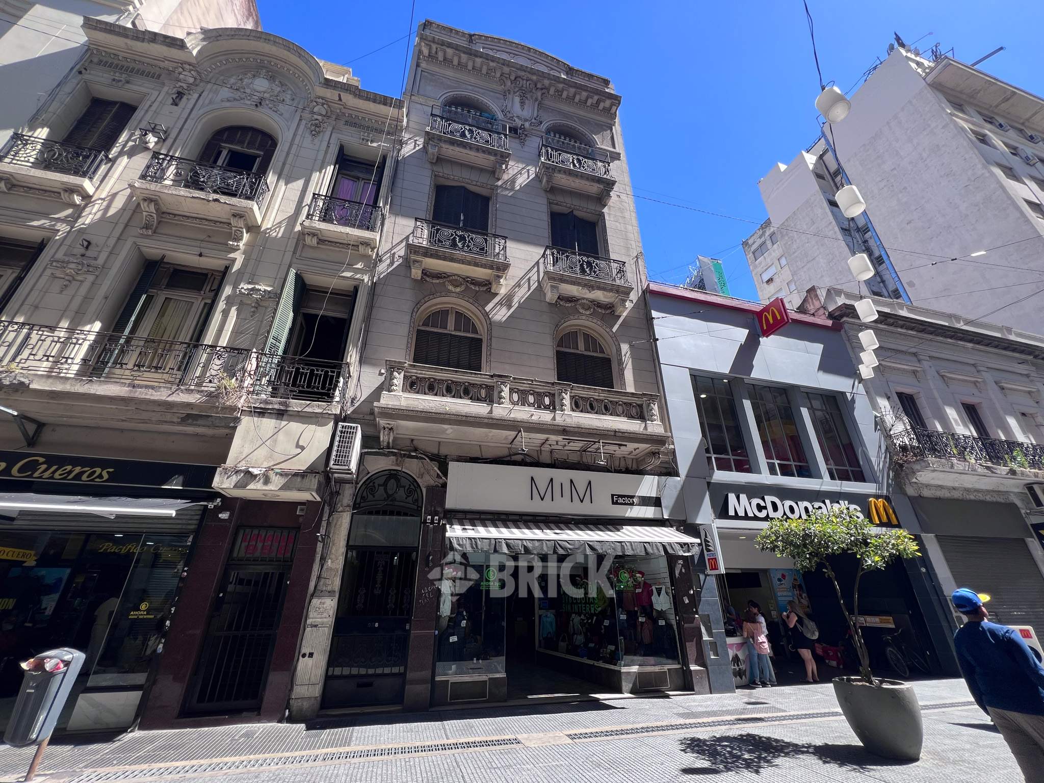 LAVALLE al 900 Piso 1 19