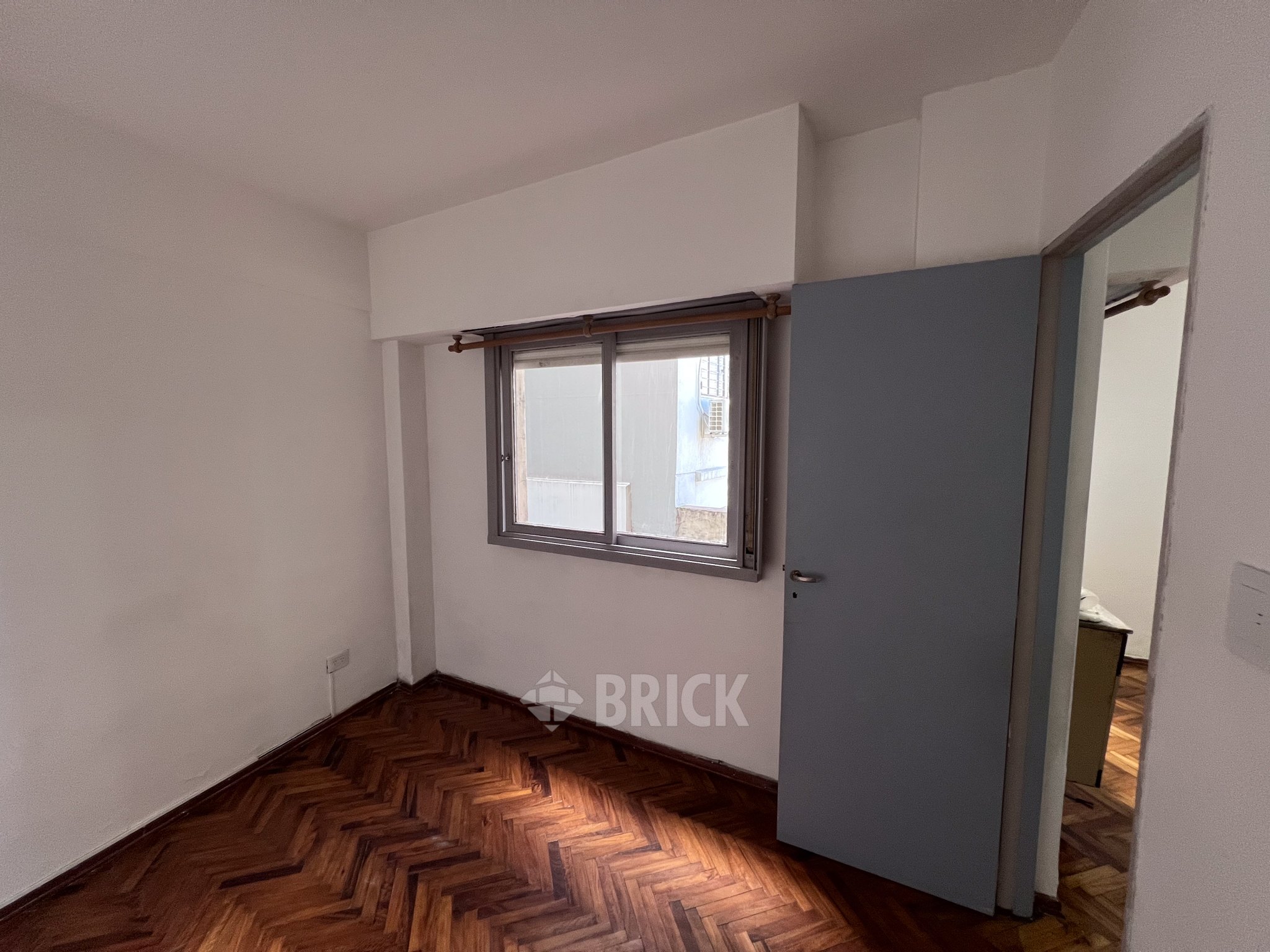 TRELLES, MANUEL al 800 Piso 2 5