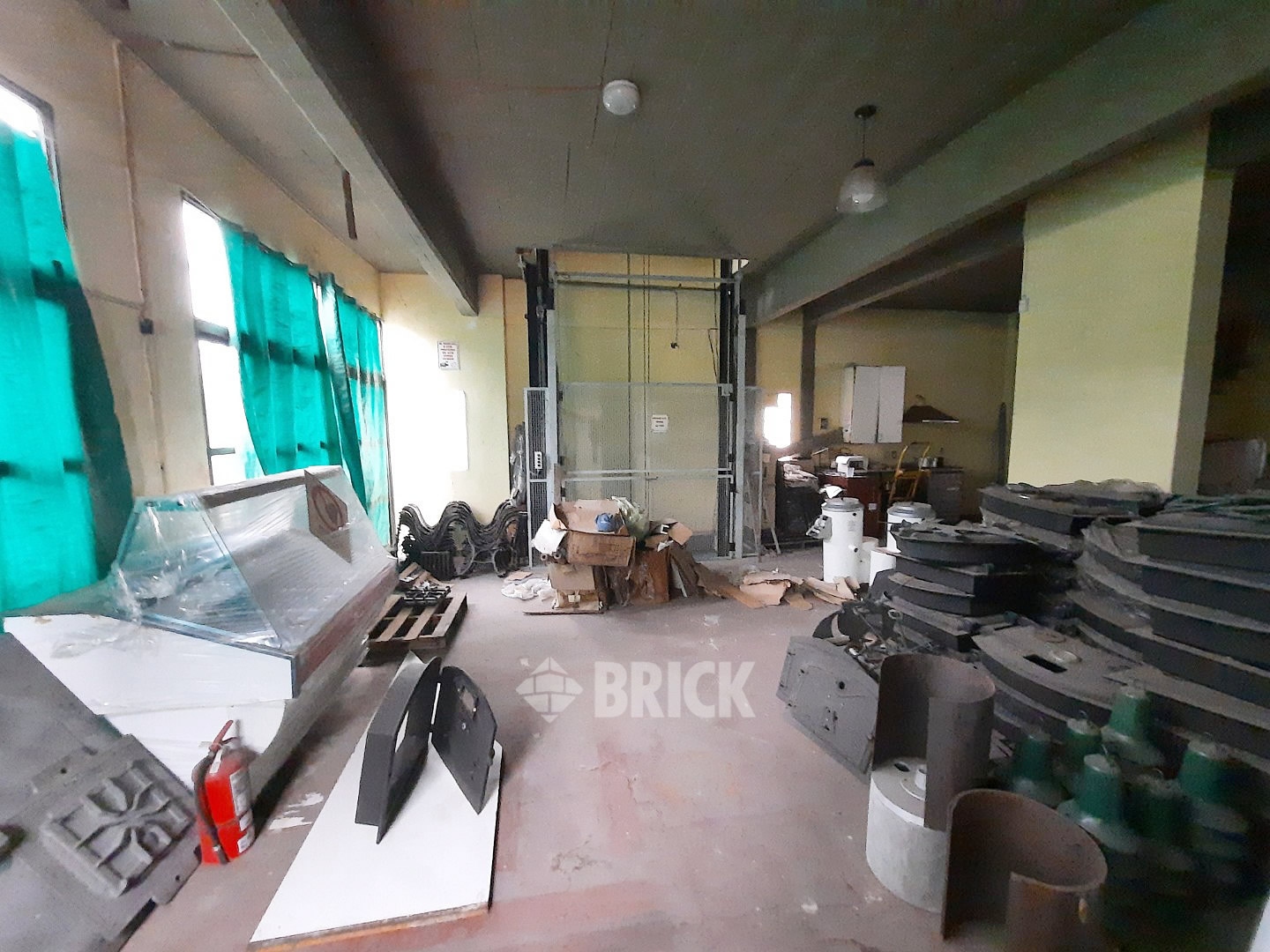 DEL VALLE IBERLUCEA al 4900 24