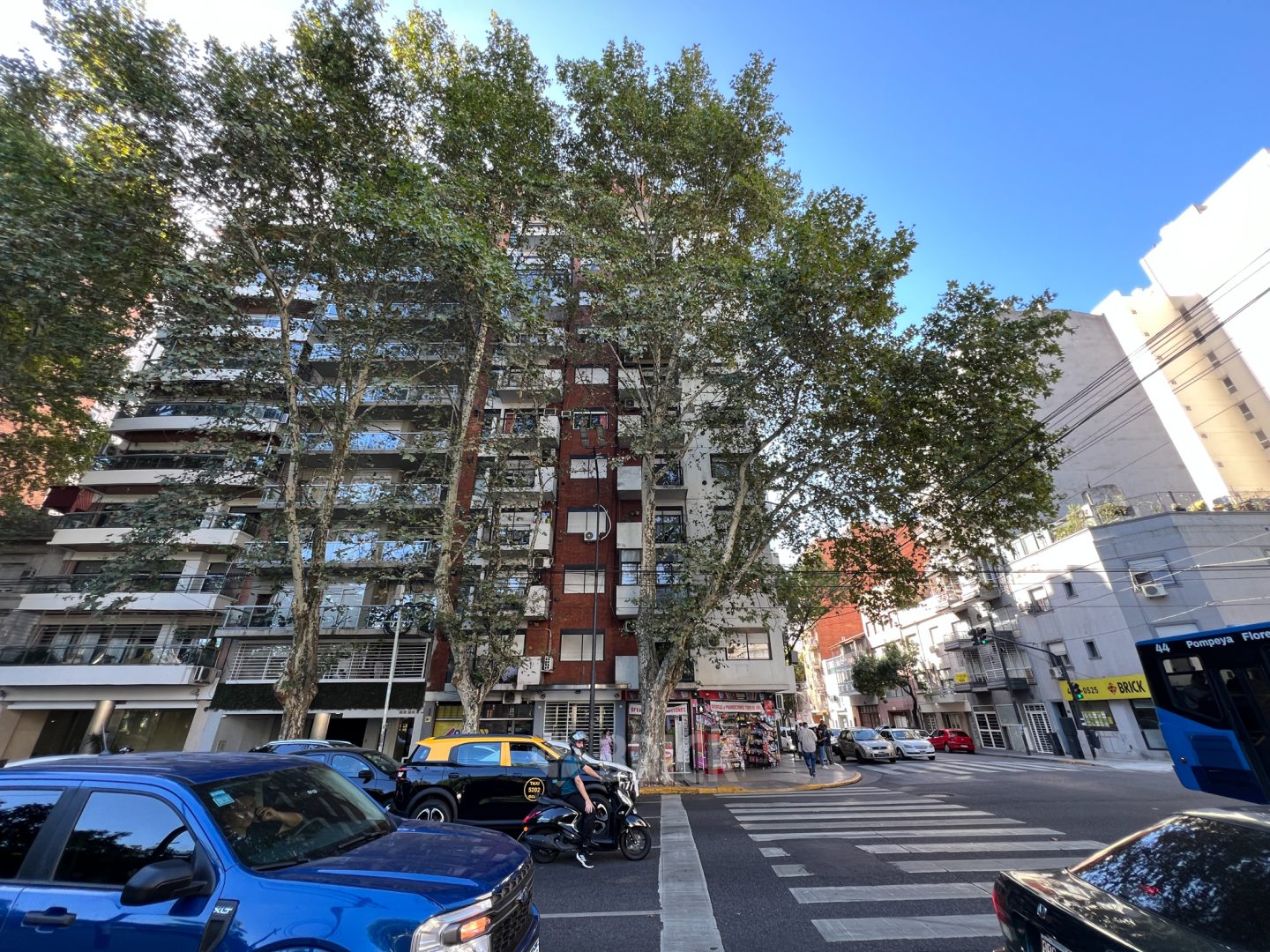 AVELLANEDA, AV. al 1800 Piso 6 13