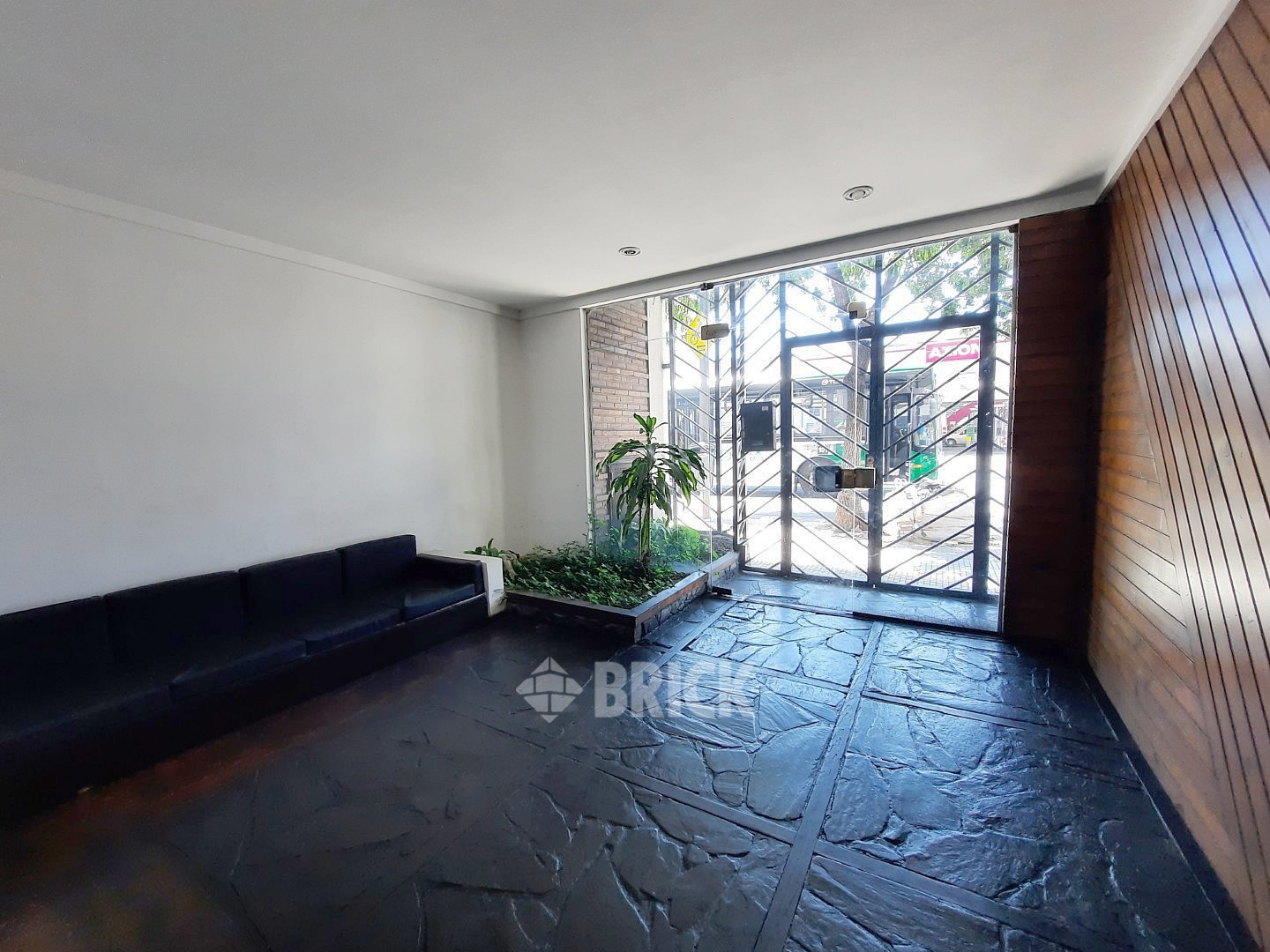 JUJUY, AV. al 100 Piso 8 27