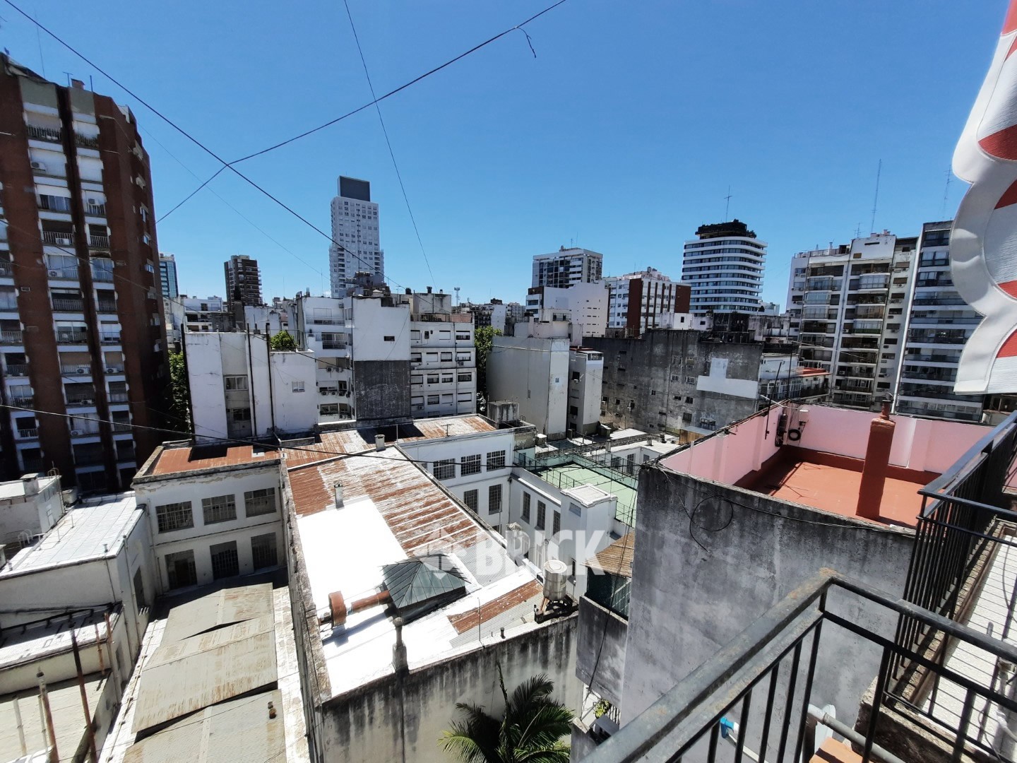 ALVAREZ, JULIAN al 2400 Piso 9 7