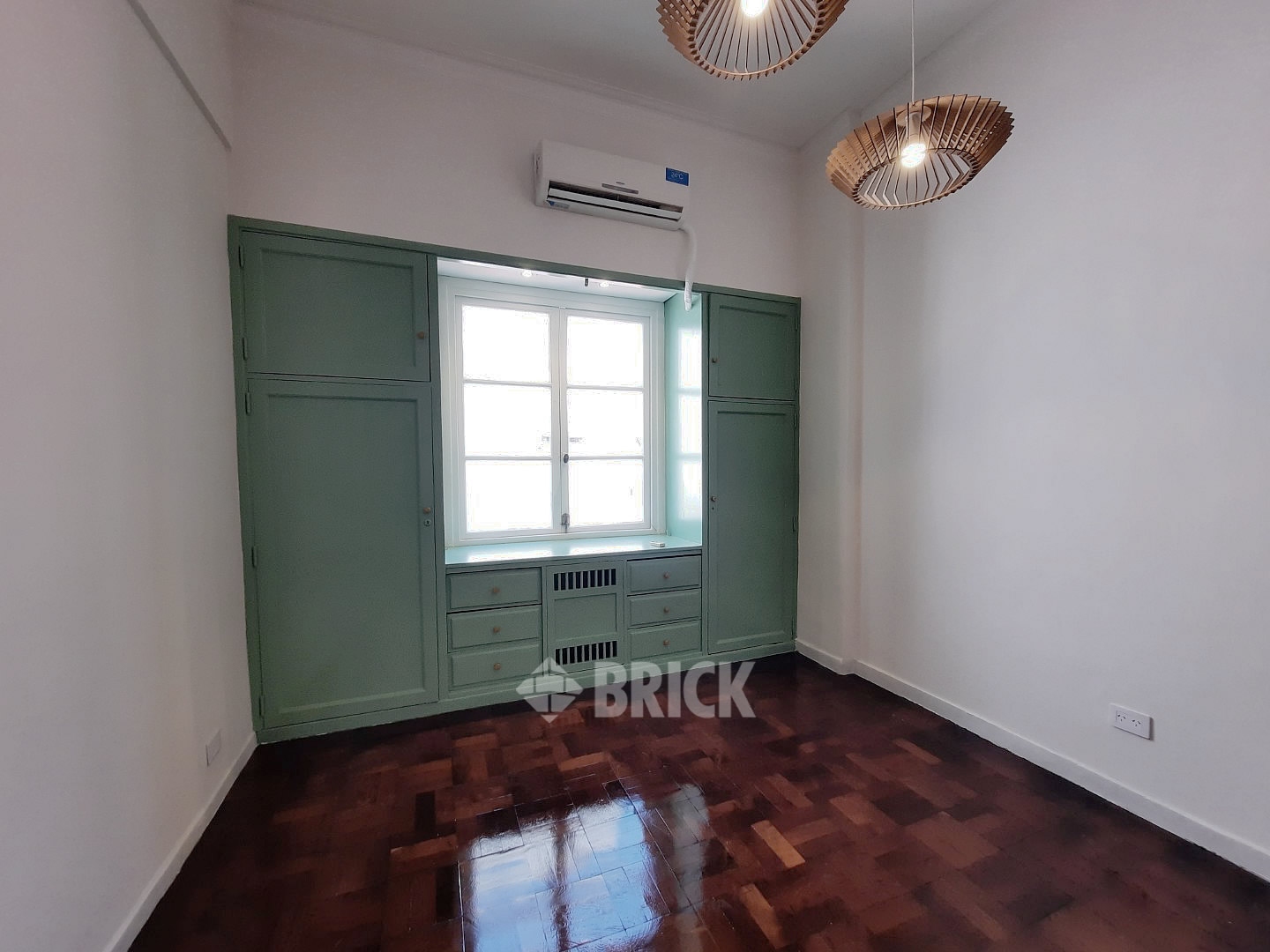 AZCUENAGA al 900 Piso 3 3