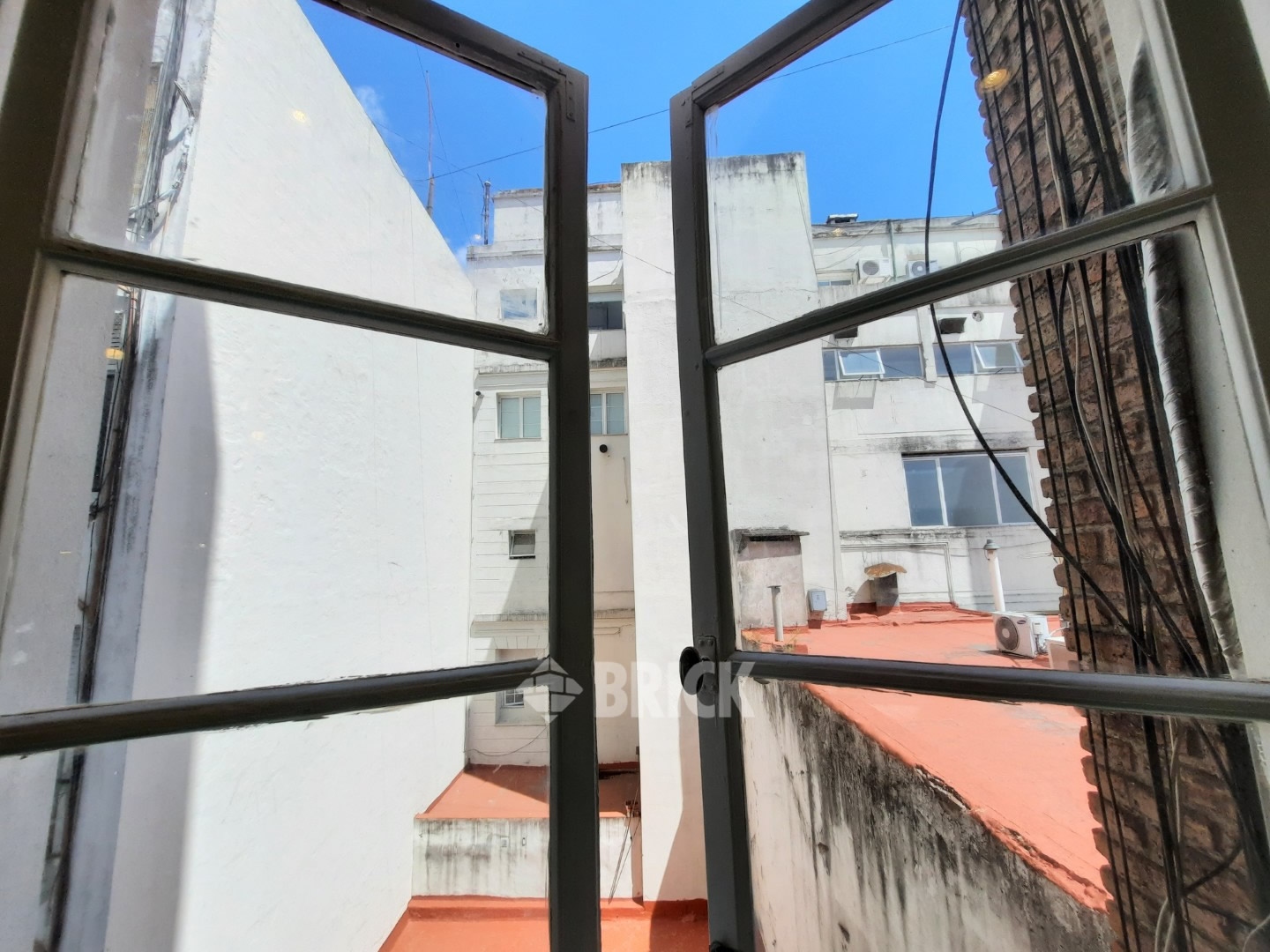 AZCUENAGA al 900 Piso 3 6