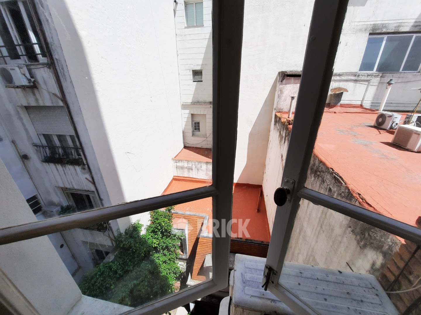 AZCUENAGA al 900 Piso 3 7