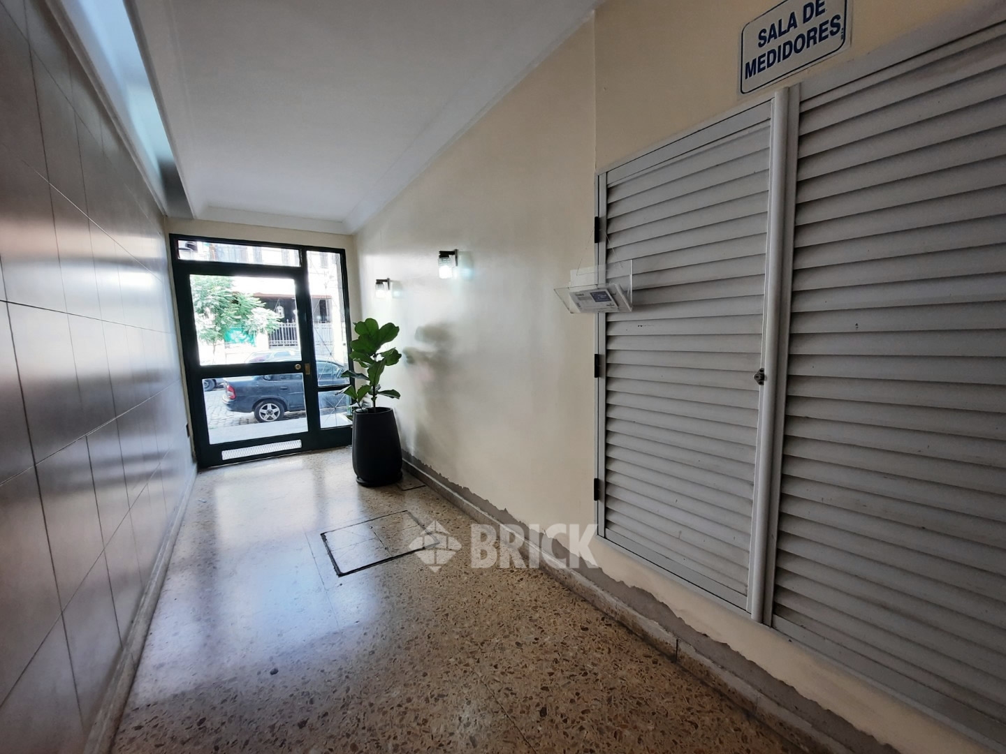 FRAGA al 700 Piso 1 23