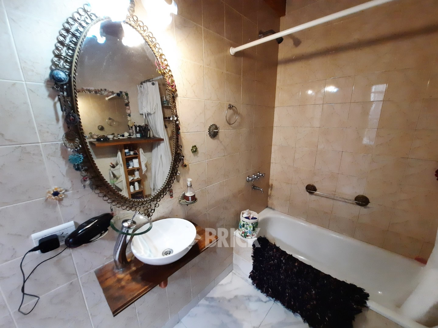 CALVO, CARLOS al 1600 Piso PB 16