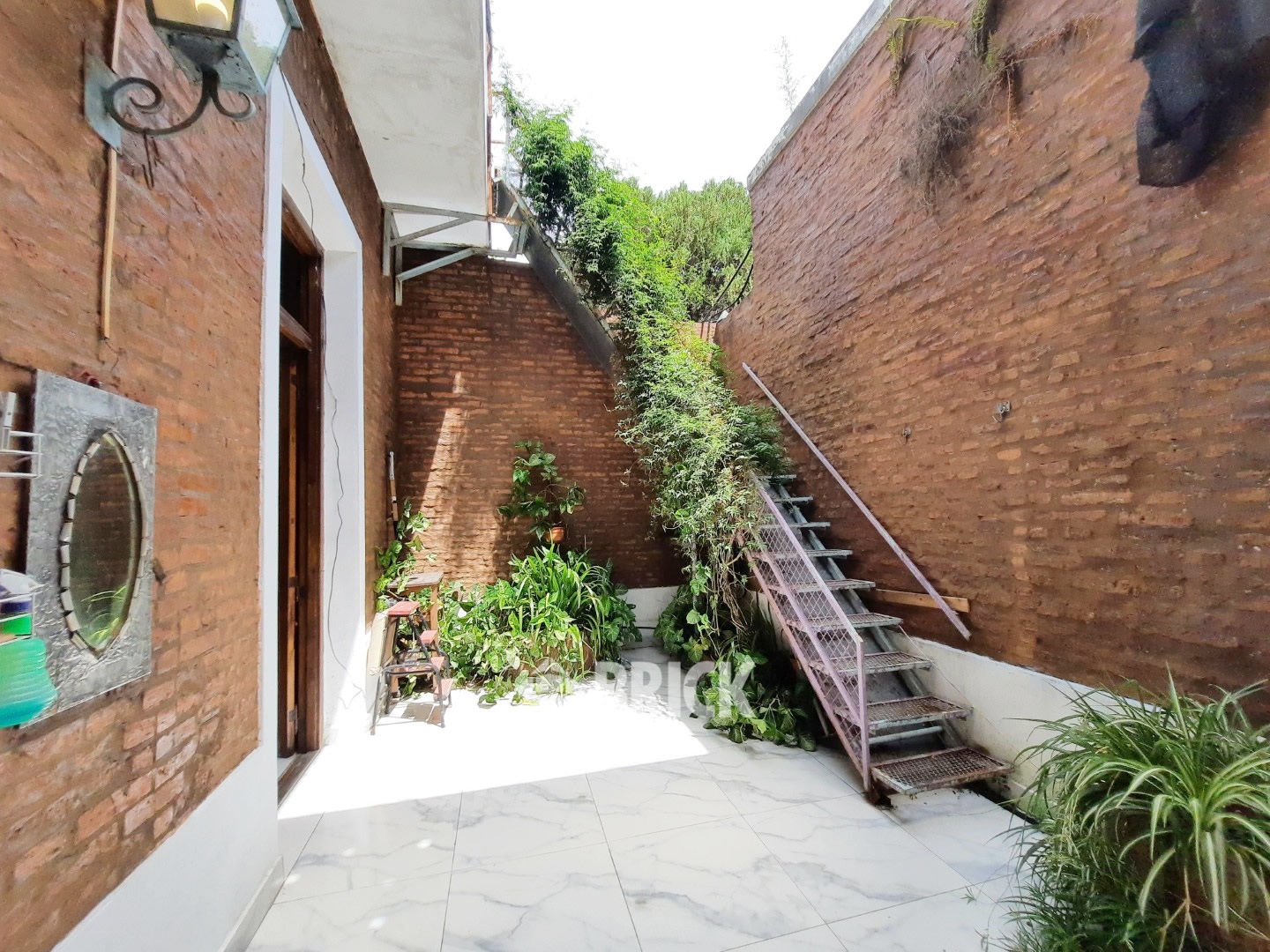 CALVO, CARLOS al 1600 Piso PB 27